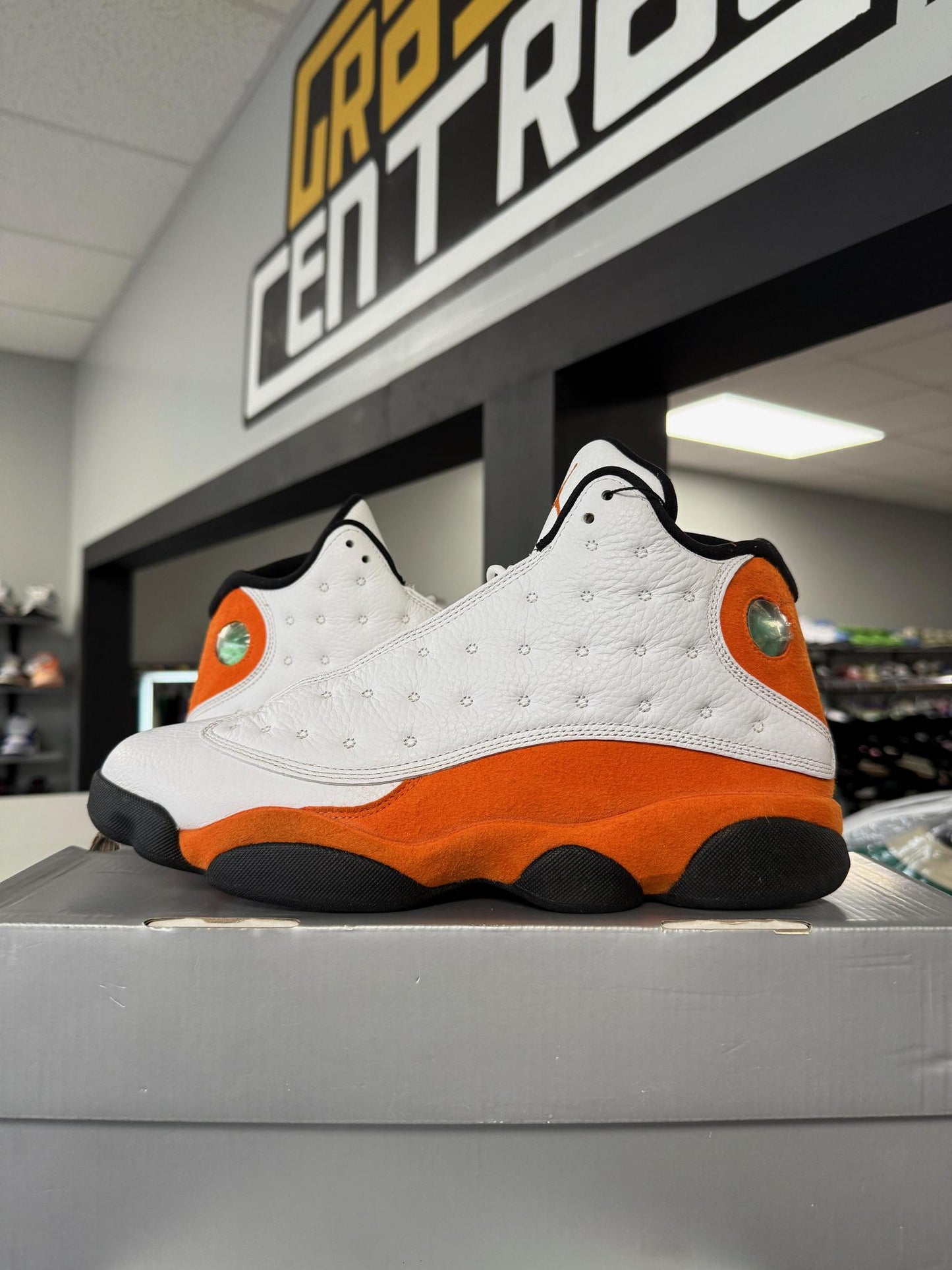 Jordan 13 "Starfish" Used Size 10.5