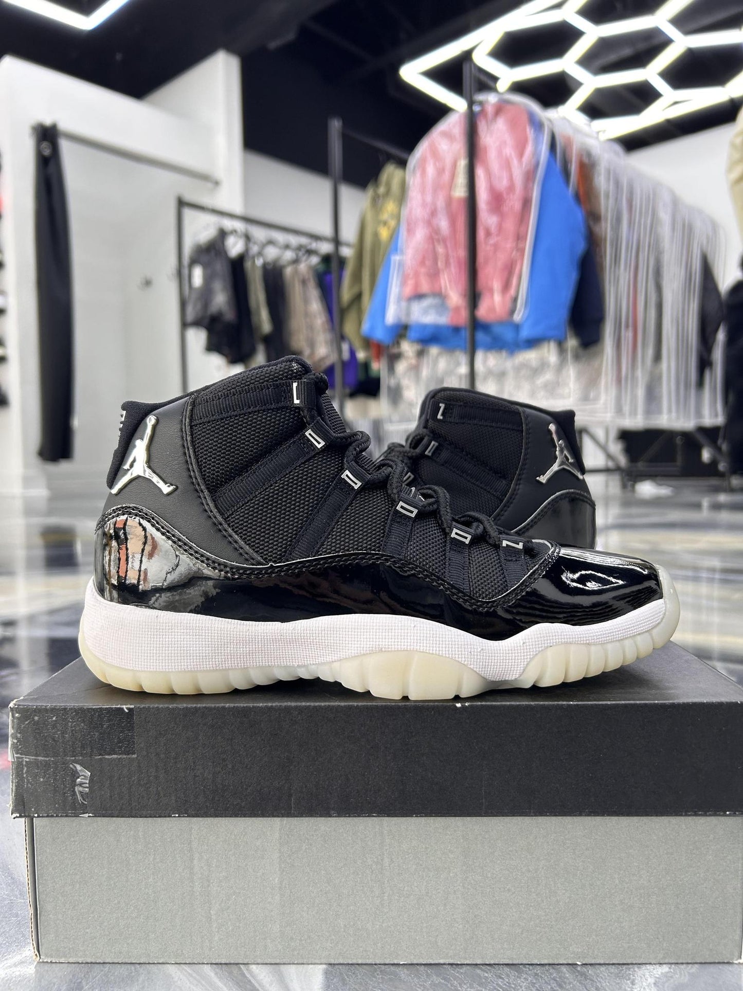 Jordan 11 "Jubilee" Used Size 4.5Y/6W