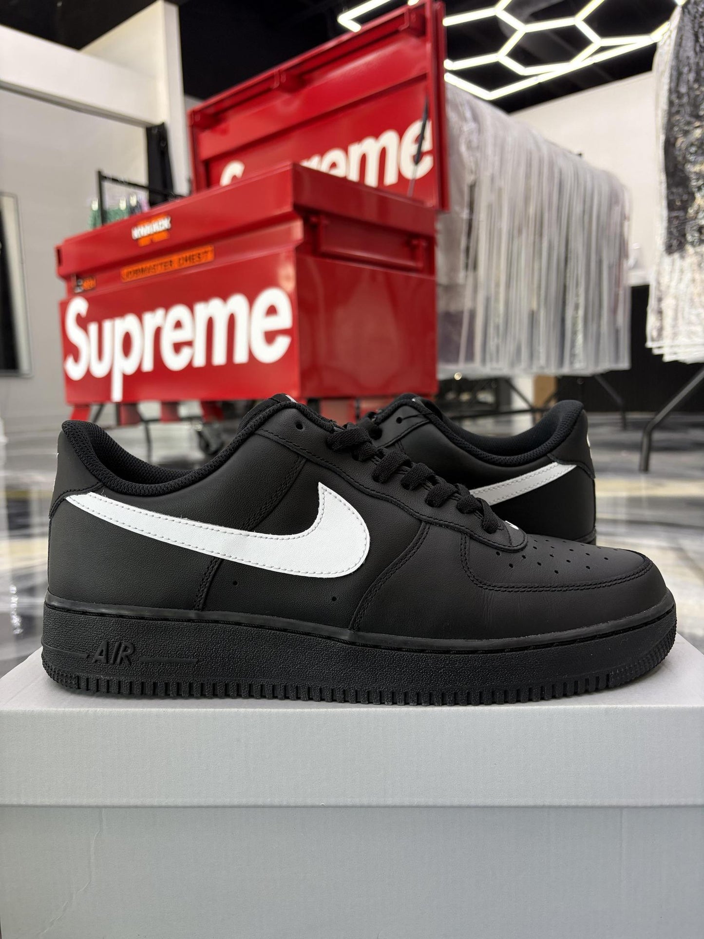 Nike Air Force 1 Low "Black White" Used Size 11.5