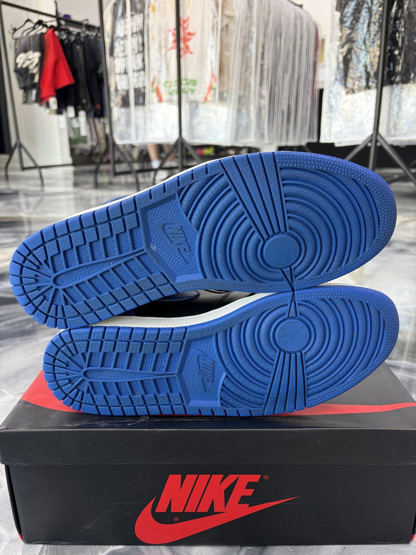 Jordan 1 "Royal" Used Size 10.5