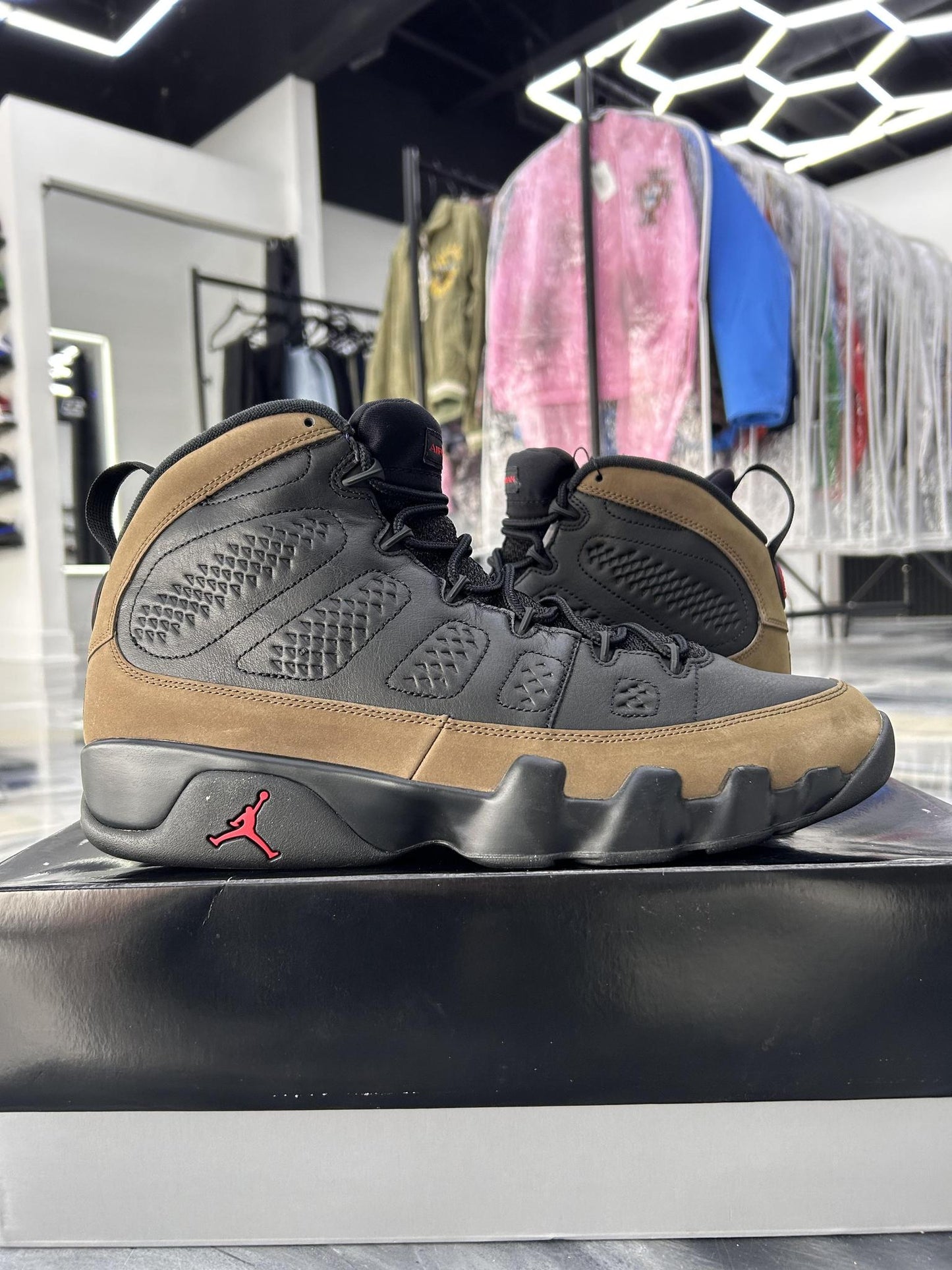 Jordan 9 "Olive" Used Size 13