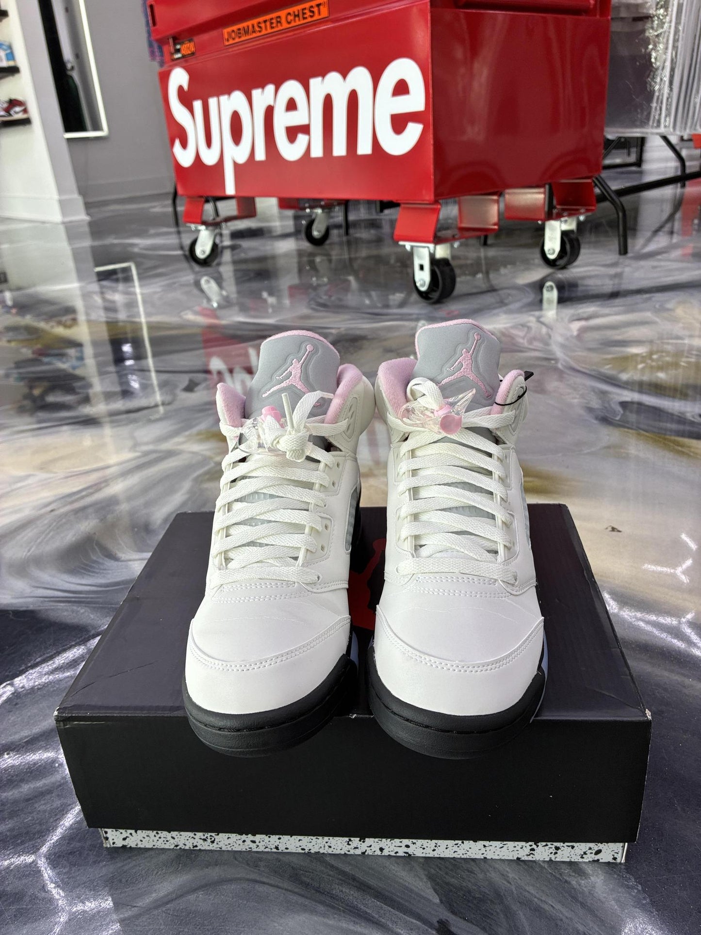 Jordan 5 "Medium Soft Pink" Used Size 7Y/8.5W