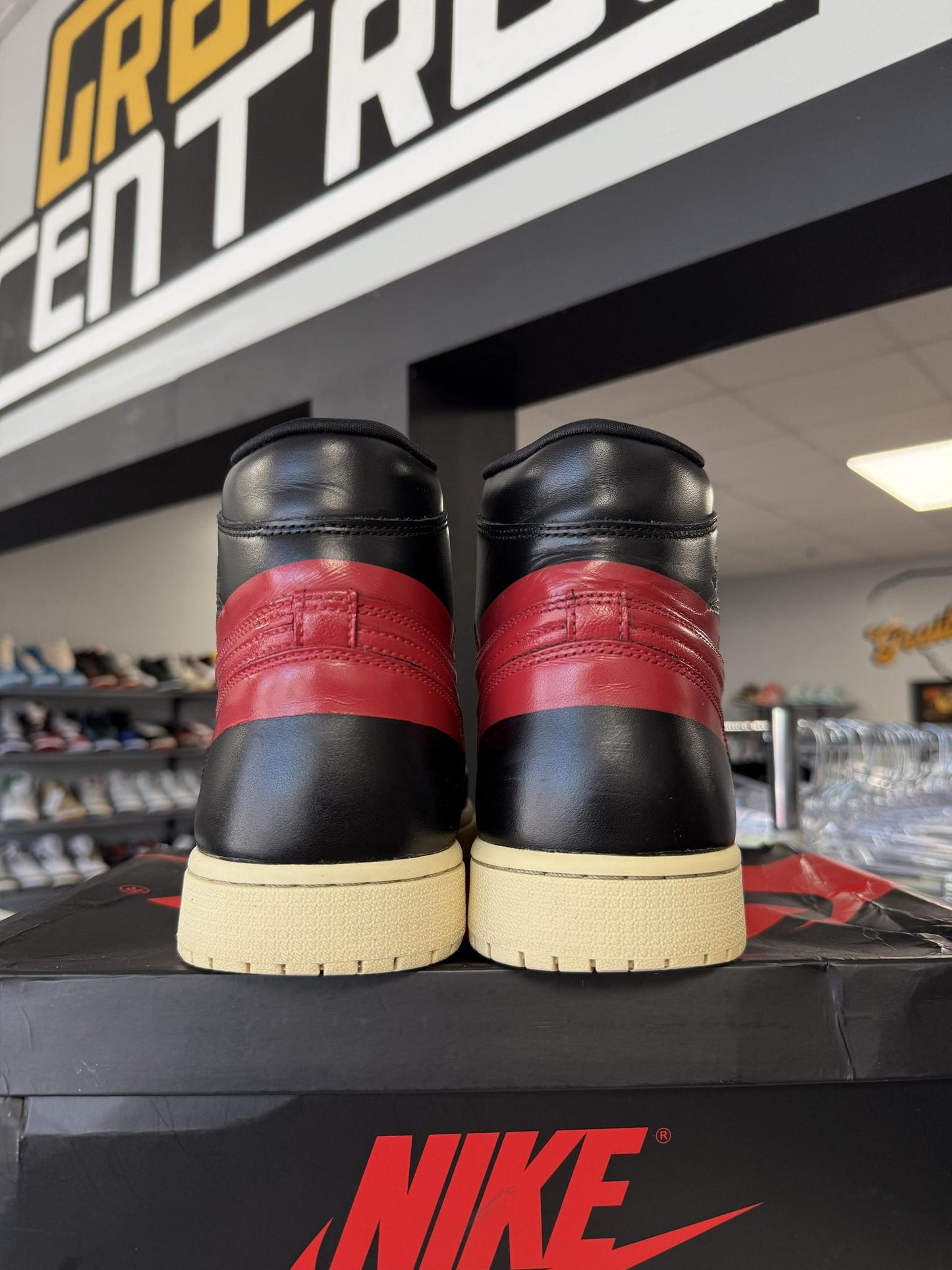 Jordan 1 "Couture" Used Size 12