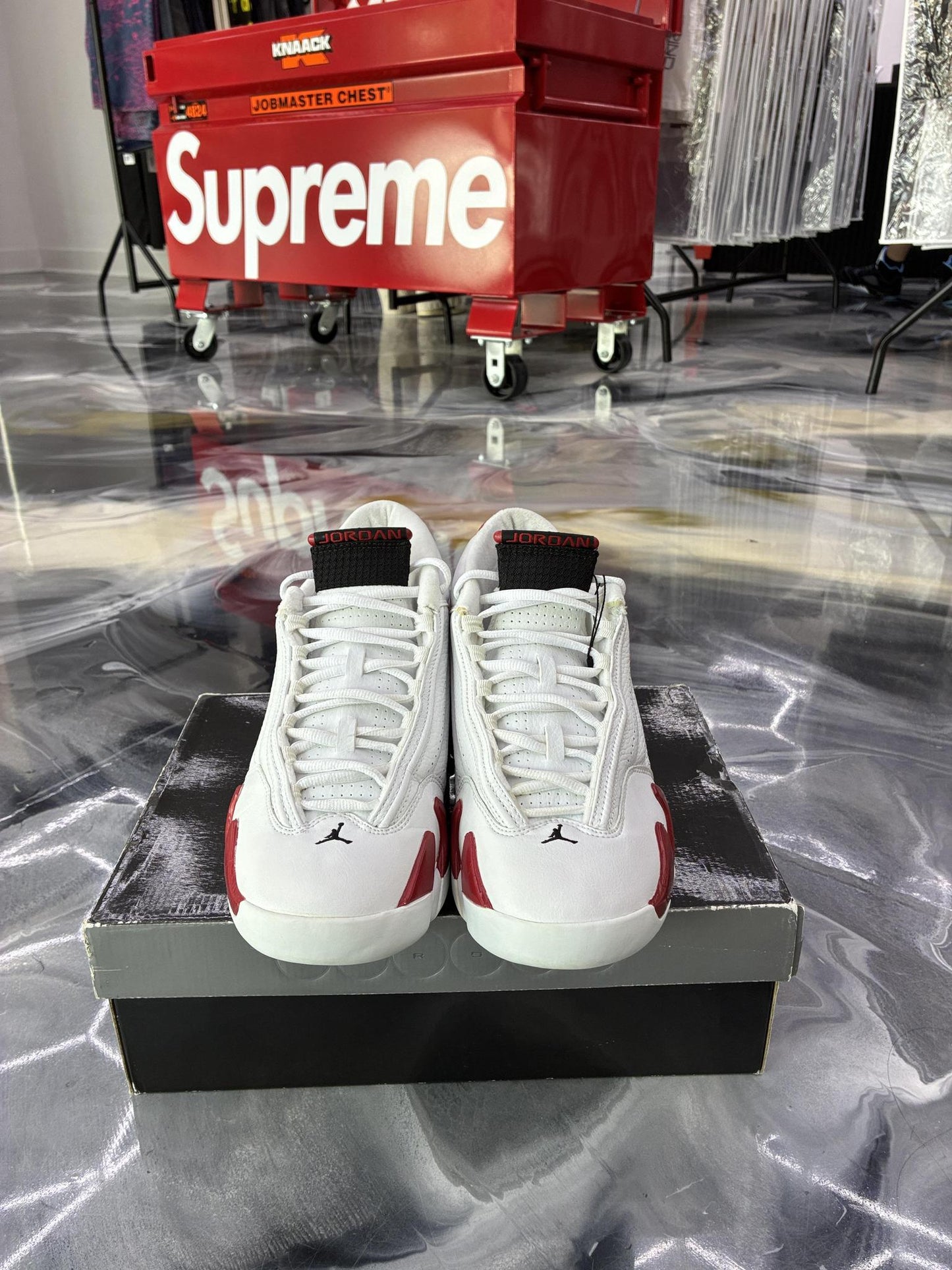 Jordan 14 "Candy Cane" 2006 Used Size 9.5