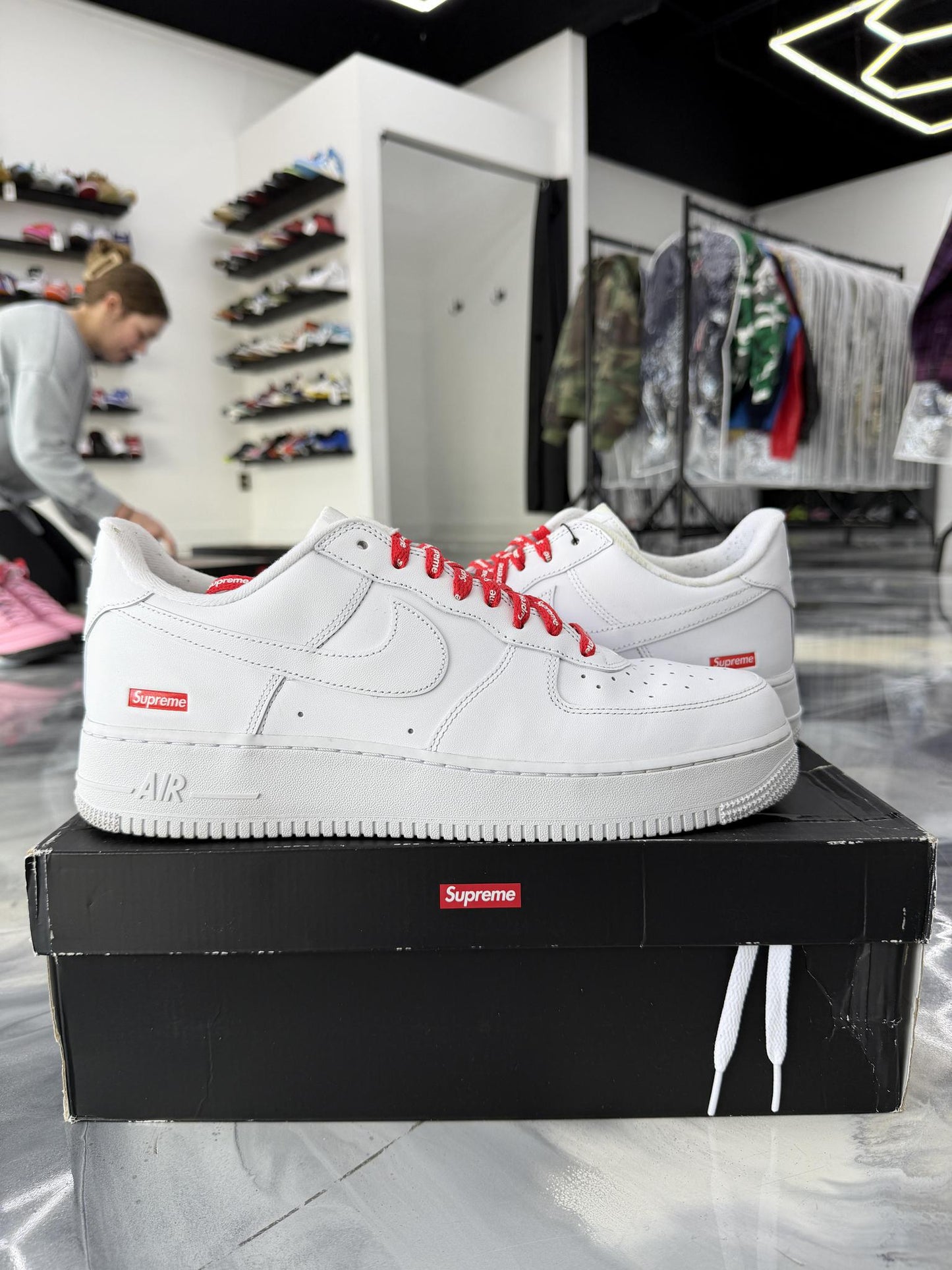 Nike Air Force One Low Supreme Used Size 12