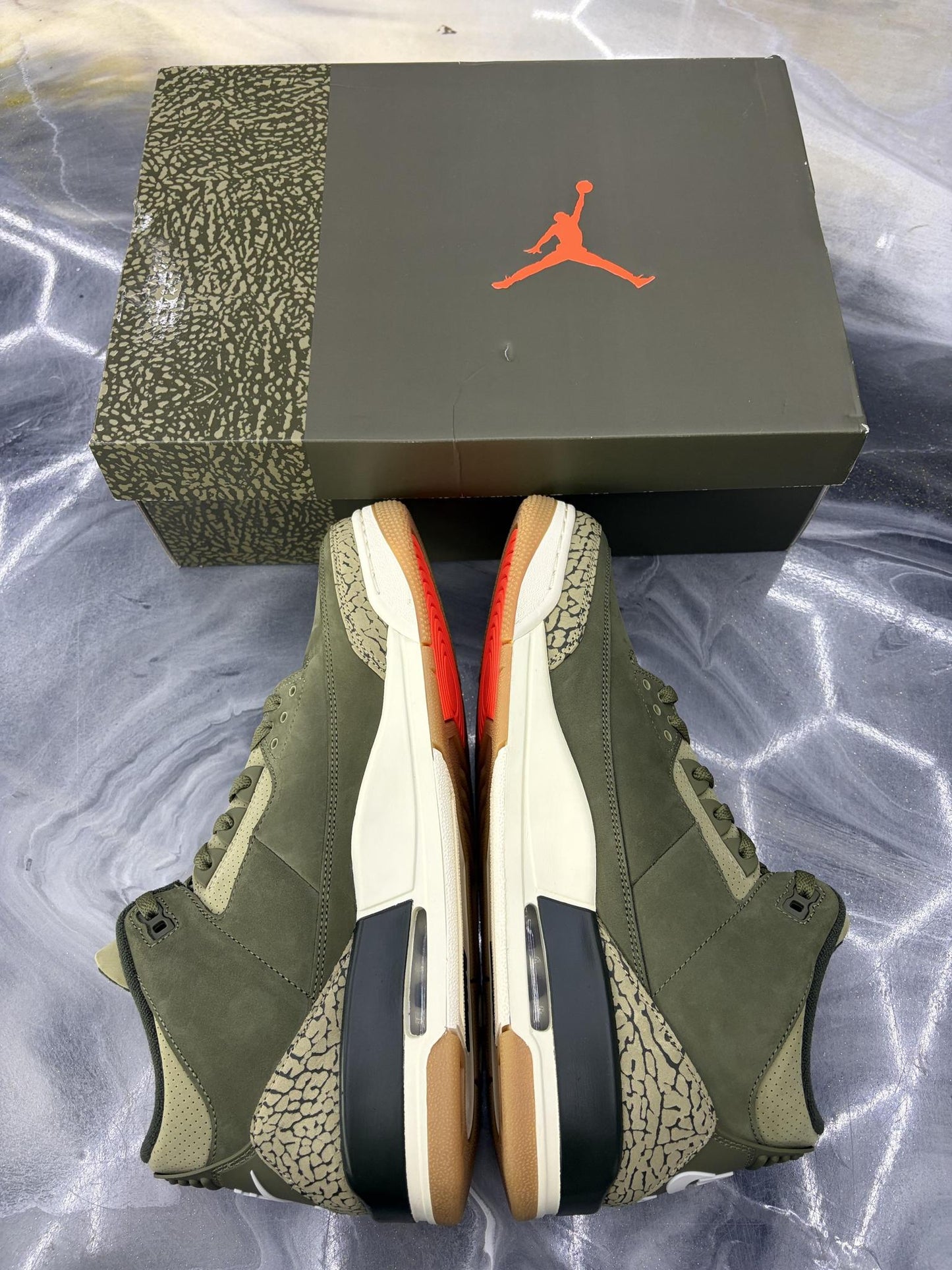 Jordan 3 "Family Affair" Used Size 13