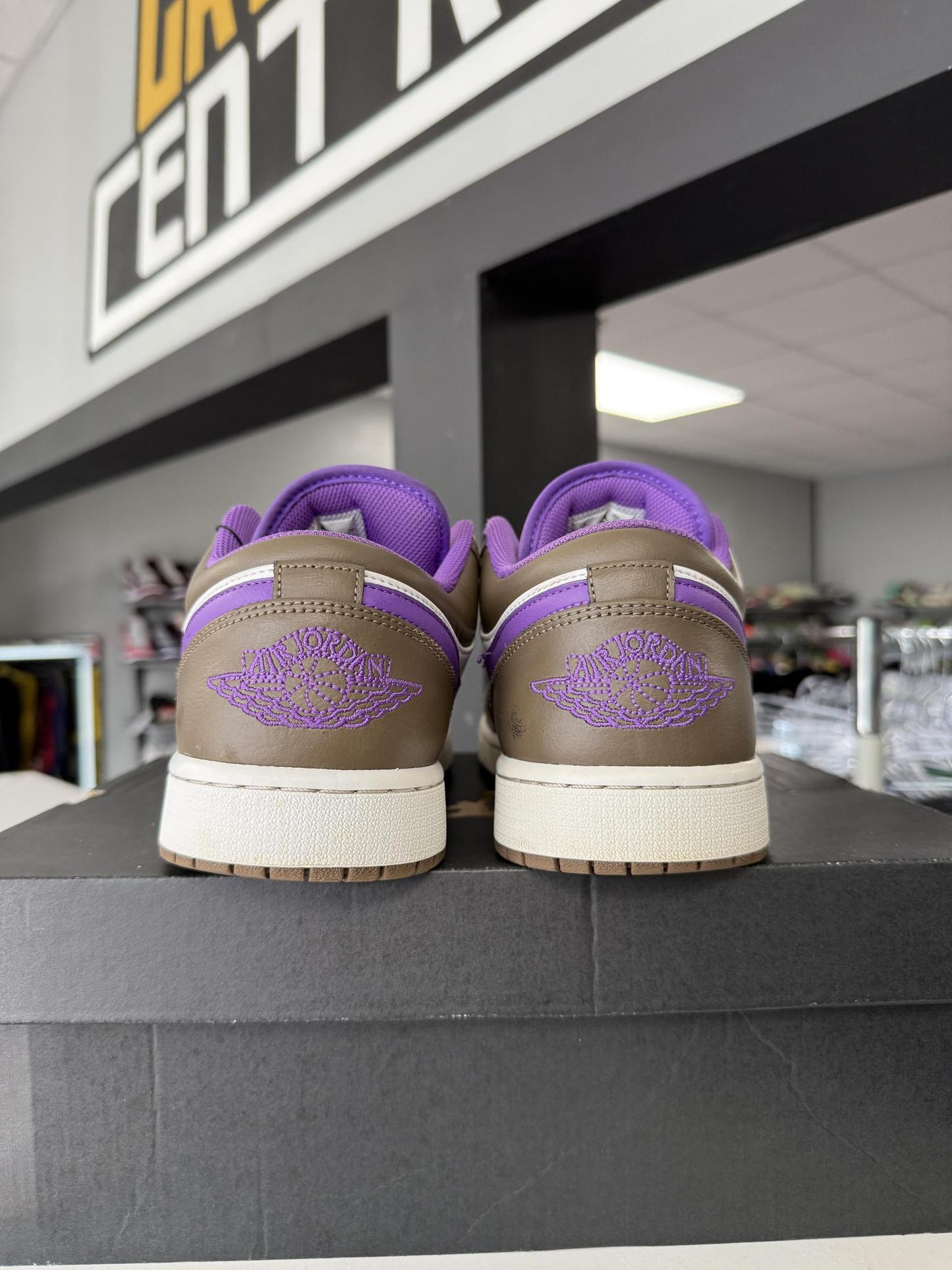 Jordan 1 Low "Purple Mocha" Used Size 12