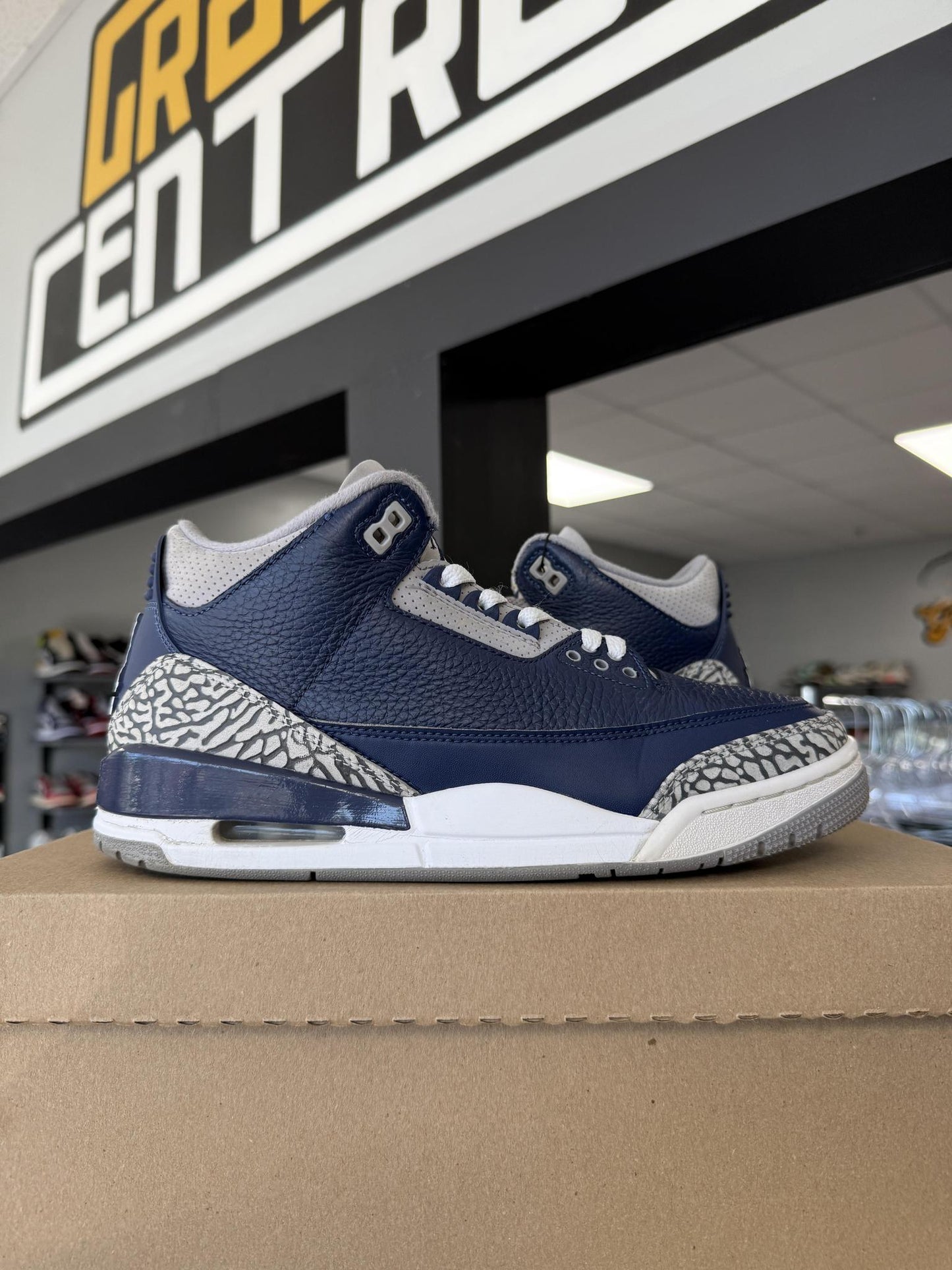 Jordan 3 "Georgetown" Used Size 8