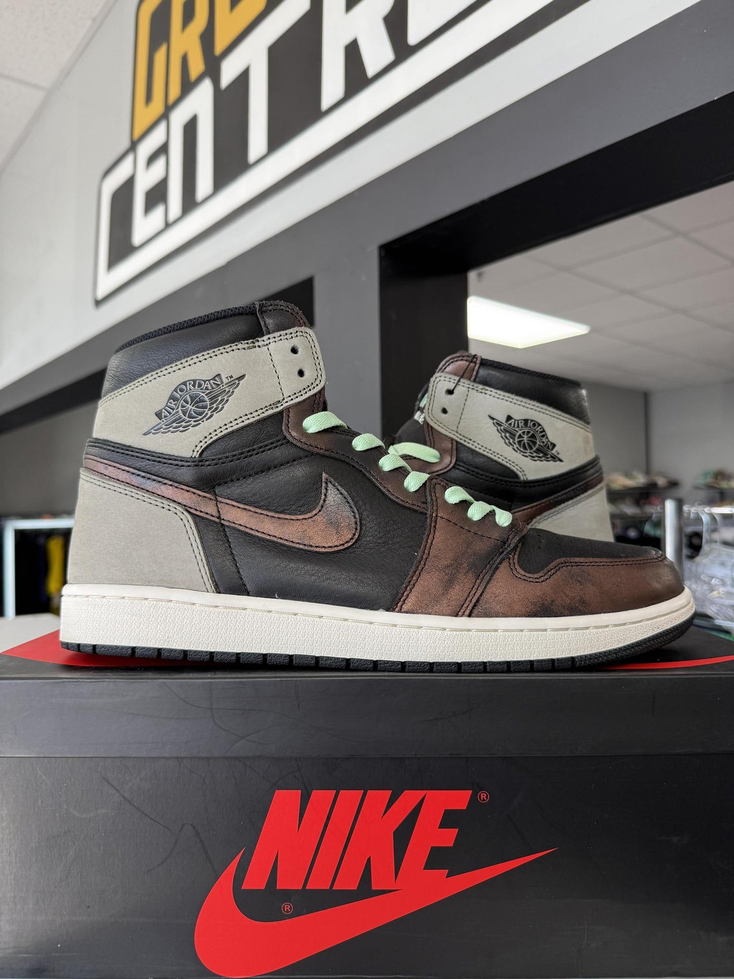 Jordan 1 "Patina" Used Size 13