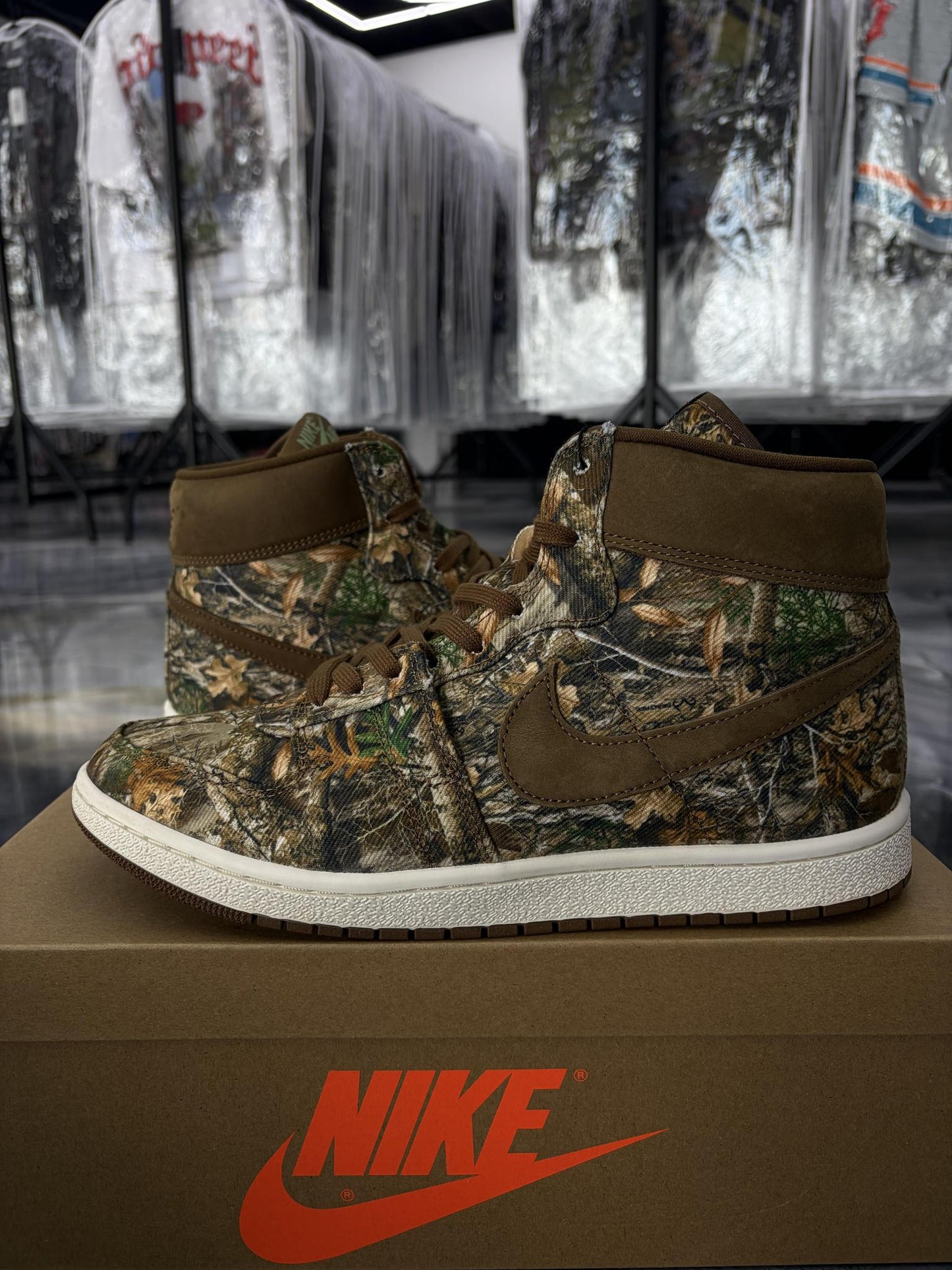 Jordan 1 Air Ship "Realtree" Used Size 10