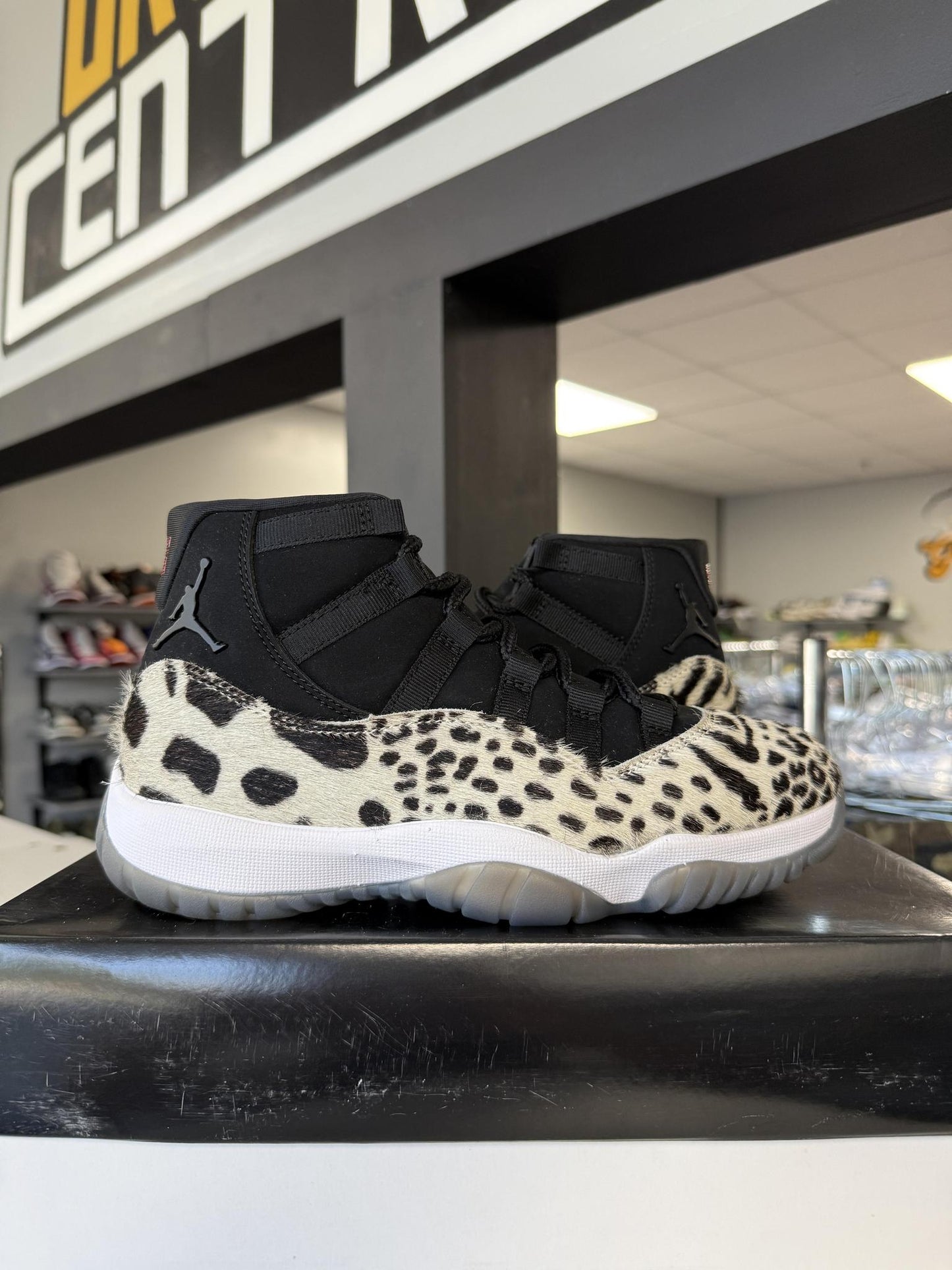 Jordan 11 "Animal Instinct" Used Size 5.5Y/7W