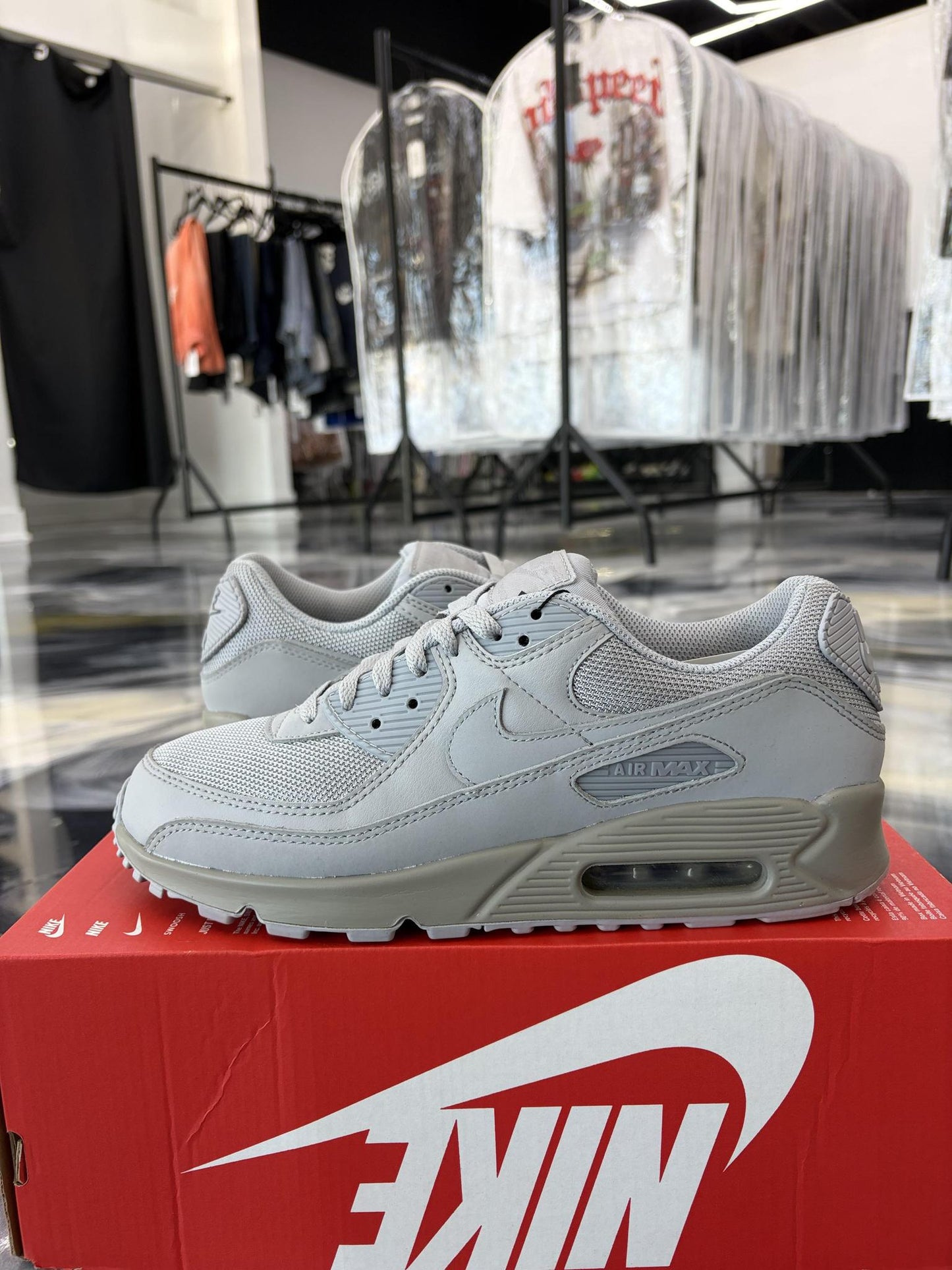 Nike Air Max 90 "Wolf Grey" Used Size 9.5