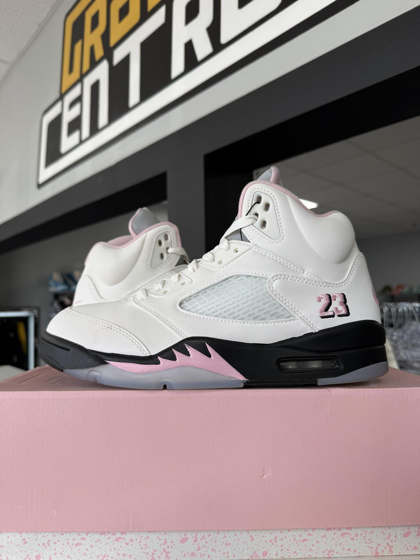 Jordan 5 "Soft Pink" Used Size 9.5