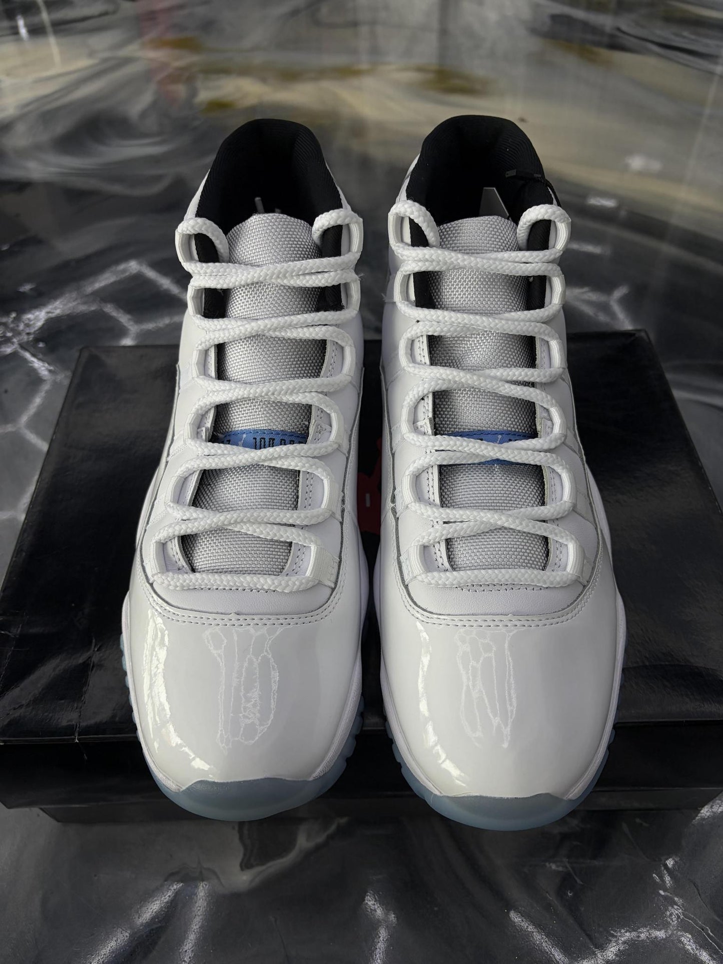 Jordan 11 "Legend Blue" Used Size 10.5