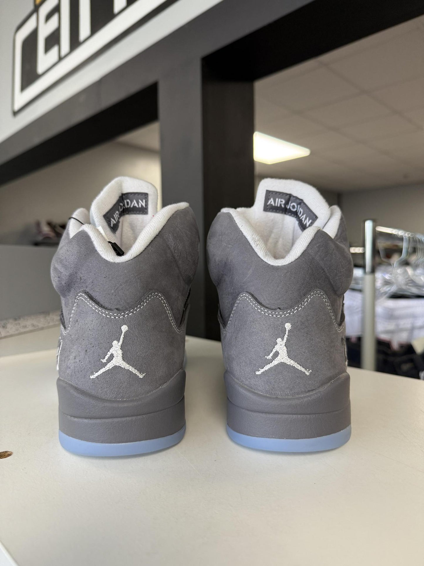 Jordan 5 "Wolf Grey" Used Size 8.5