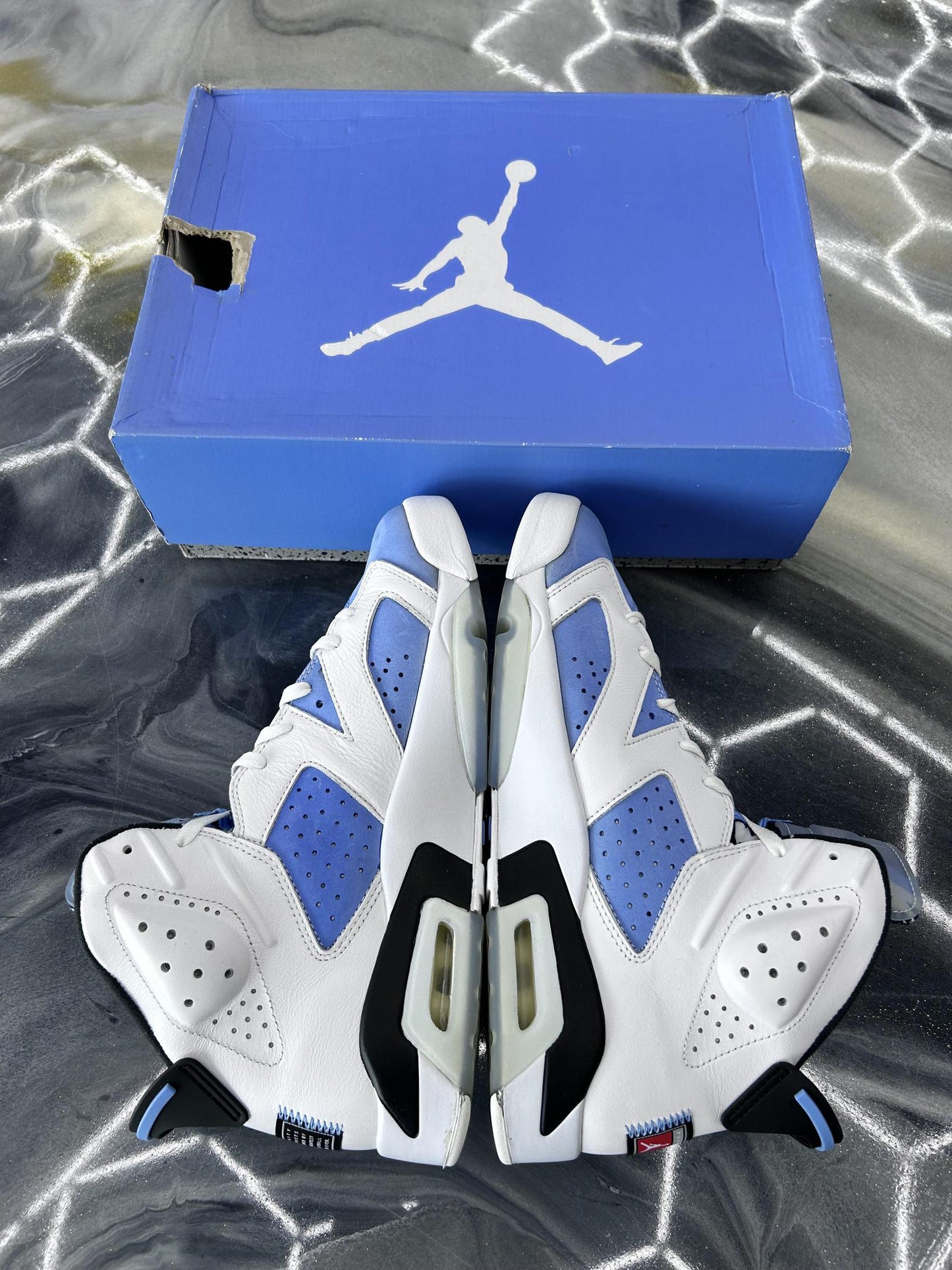 Jordan 6 "UNC" Used Size 12
