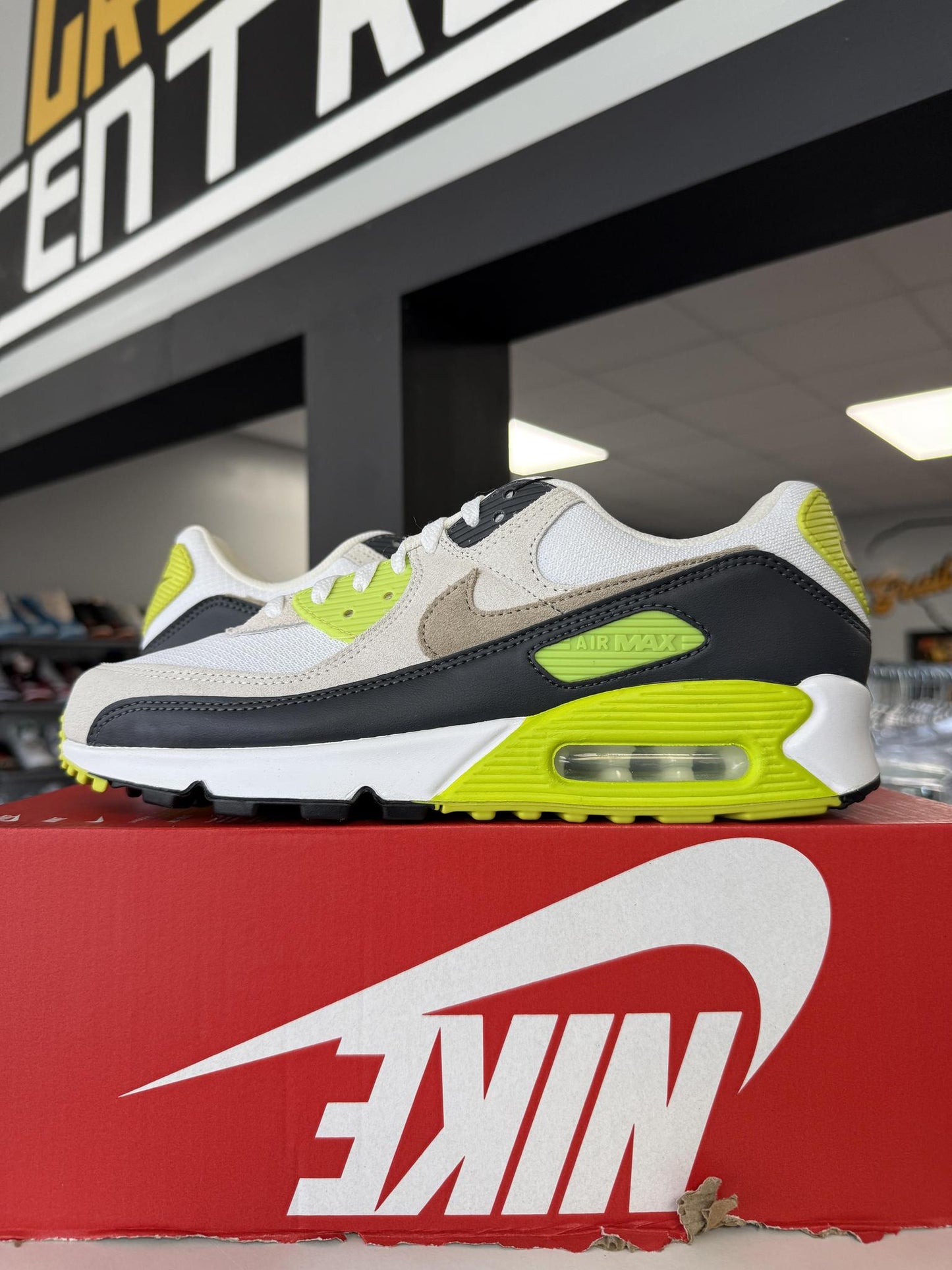 Air Max 90 "Cyber" Used Size 9.5