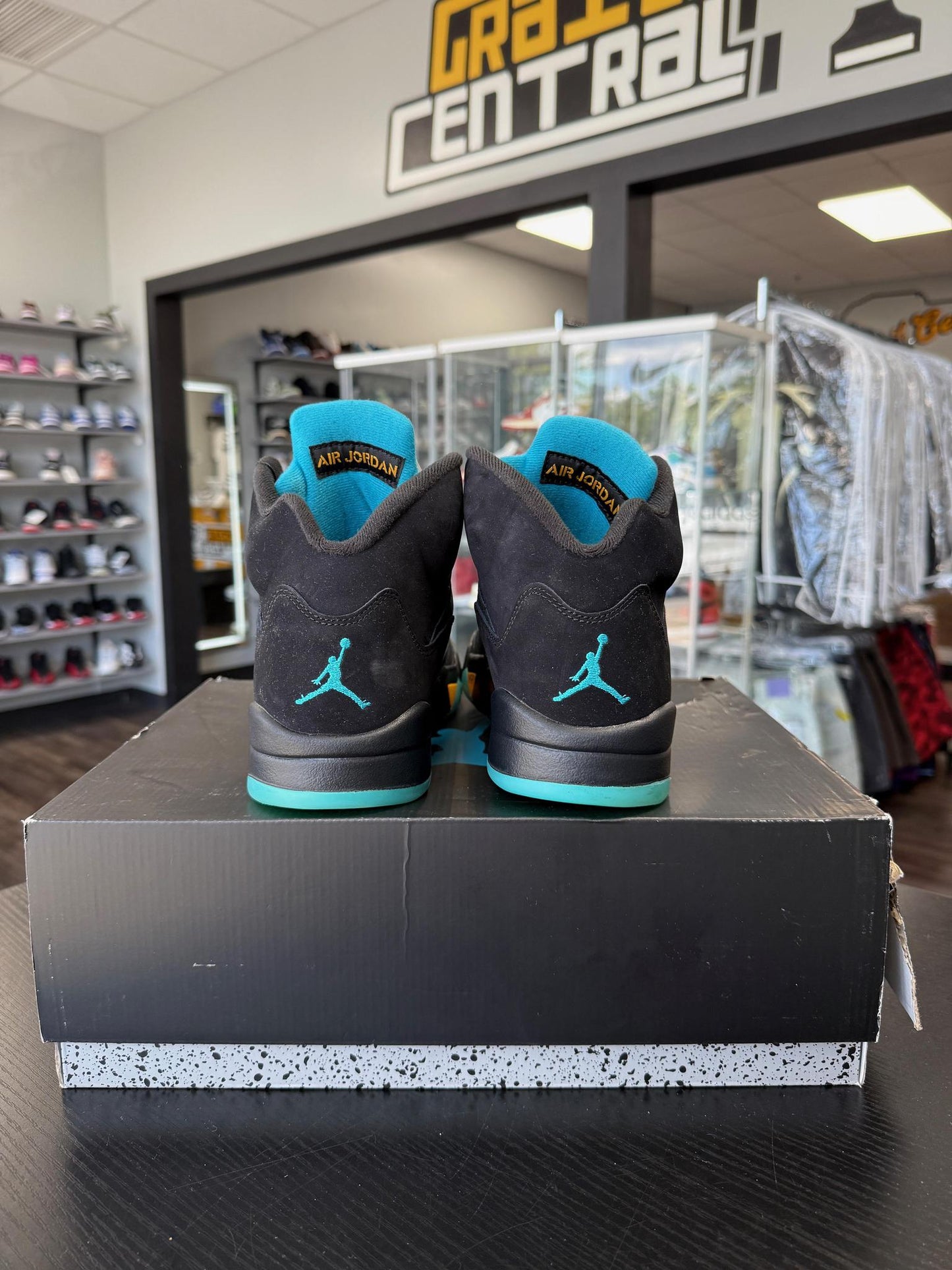 Jordan 5 "Aqua" Used Size 8.5