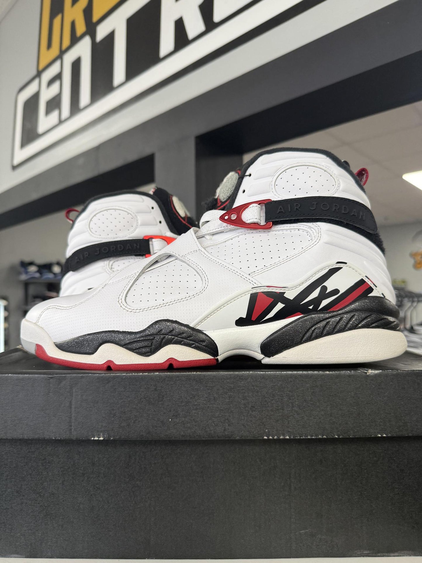 Jordan 8 "Alternate" Used Size 10.5
