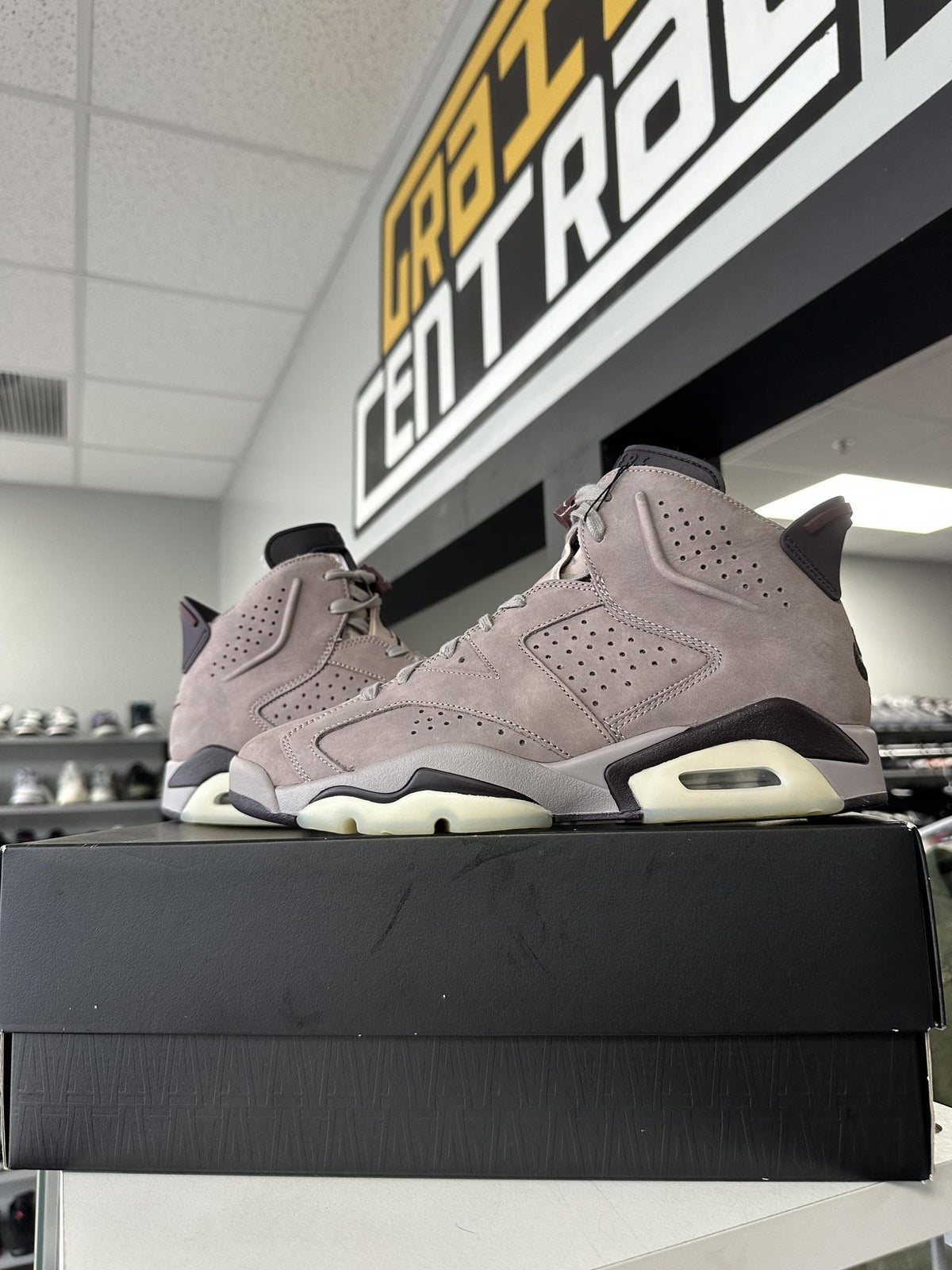 Jordan 6 "A Ma Maniere" Used Size 10