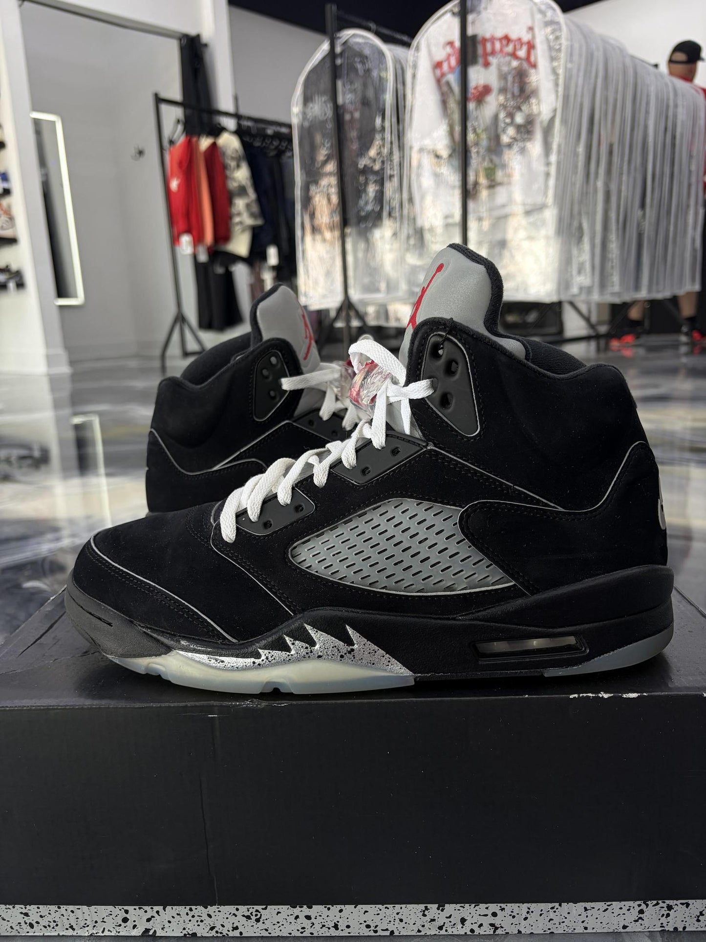 Jordan 5 "Metallic Reimagined" Used Size 12.5