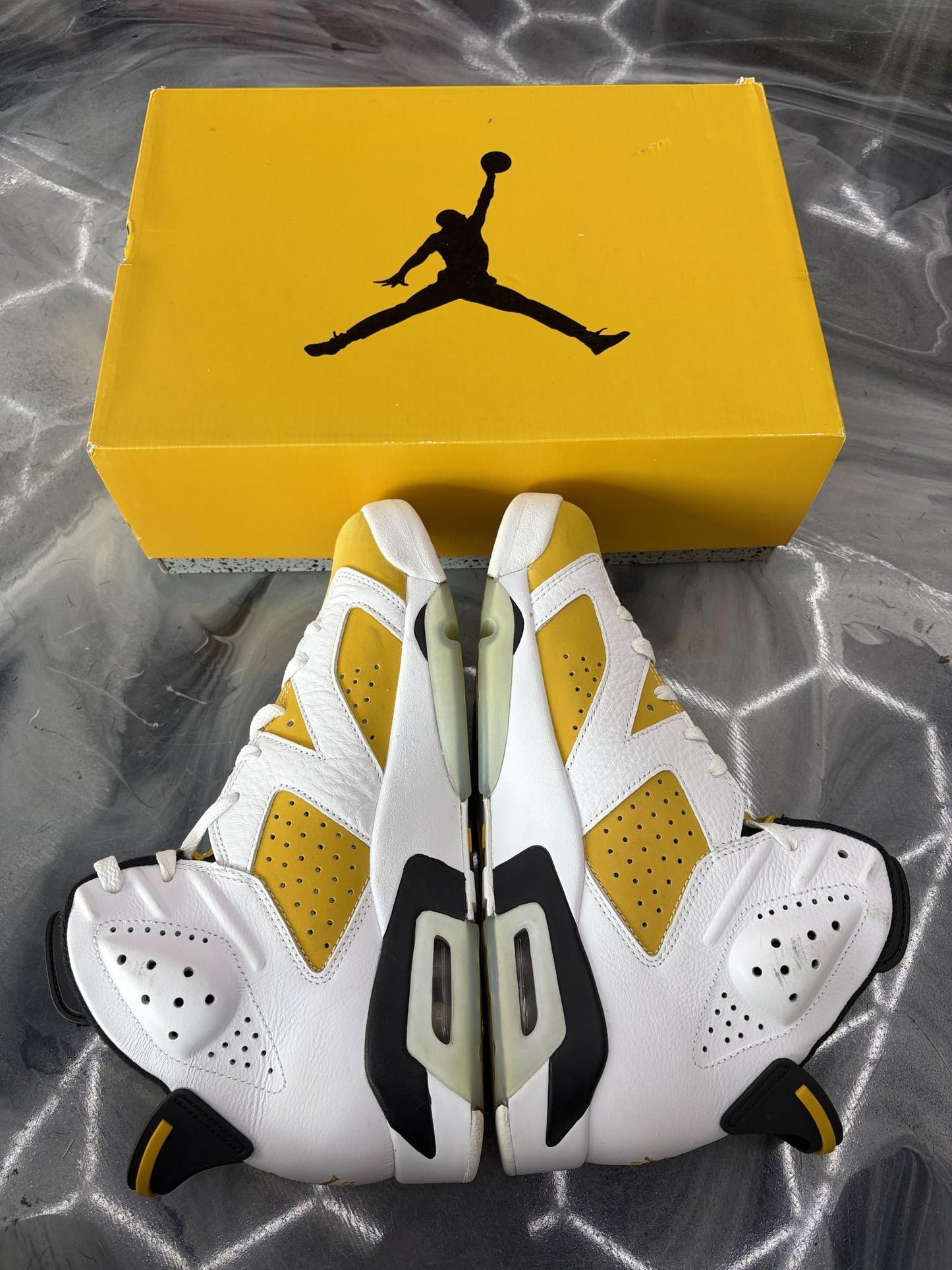 Jordan 6 "Yellow Ochre" Used Size 10.5