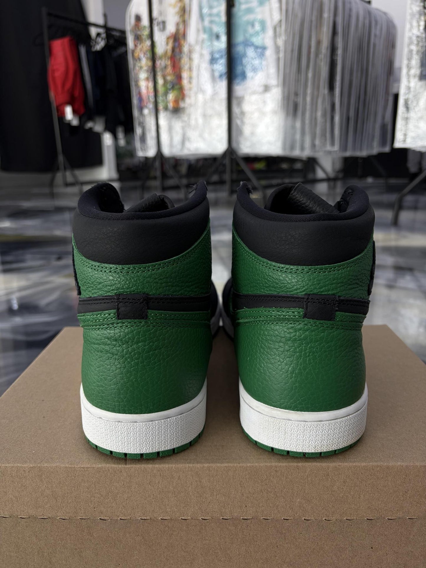 Jordan 1 "Pine Green 2.0" Used Size 12
