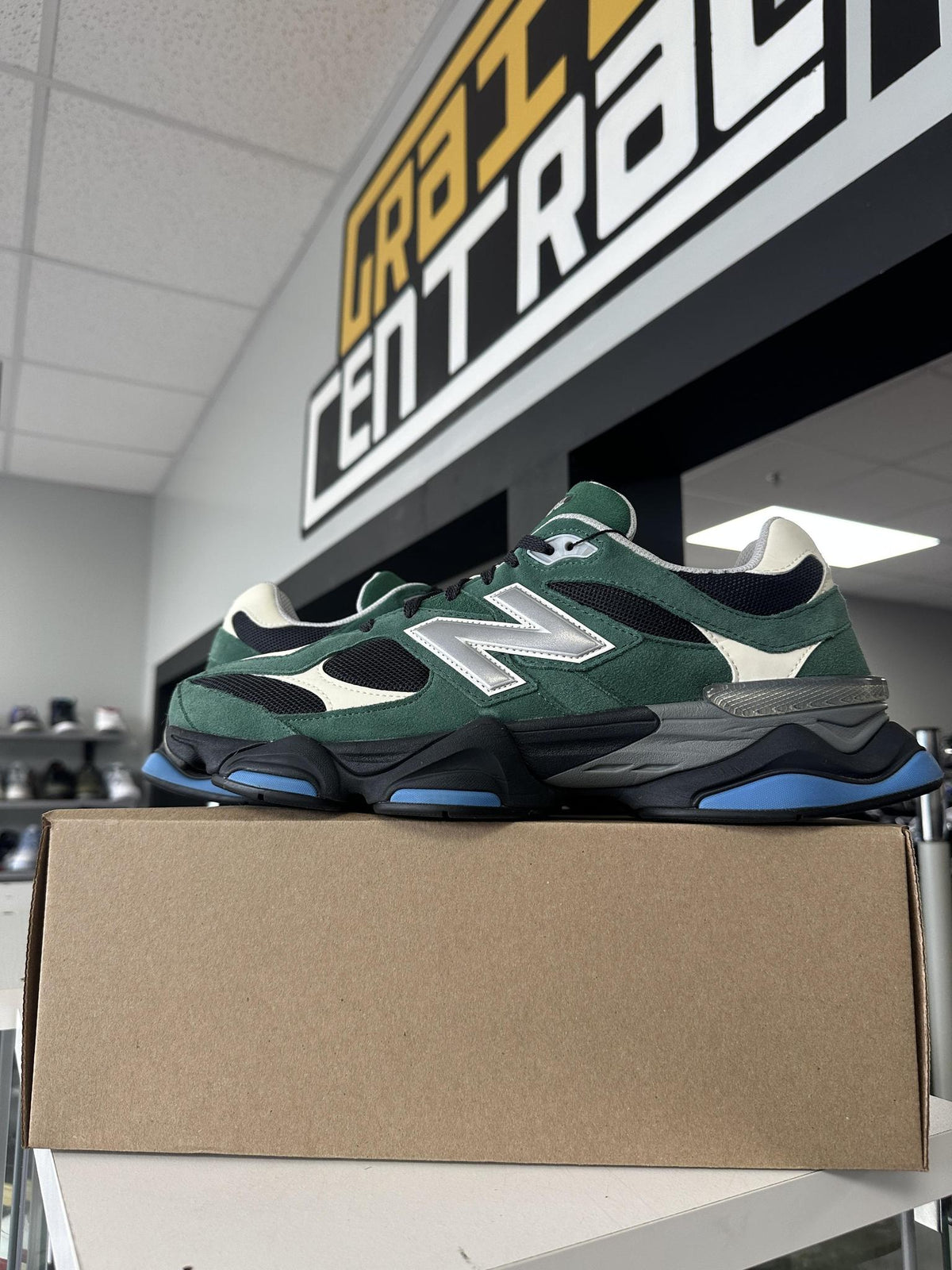 New Balance 9060 "Green Blue" Used Size 14