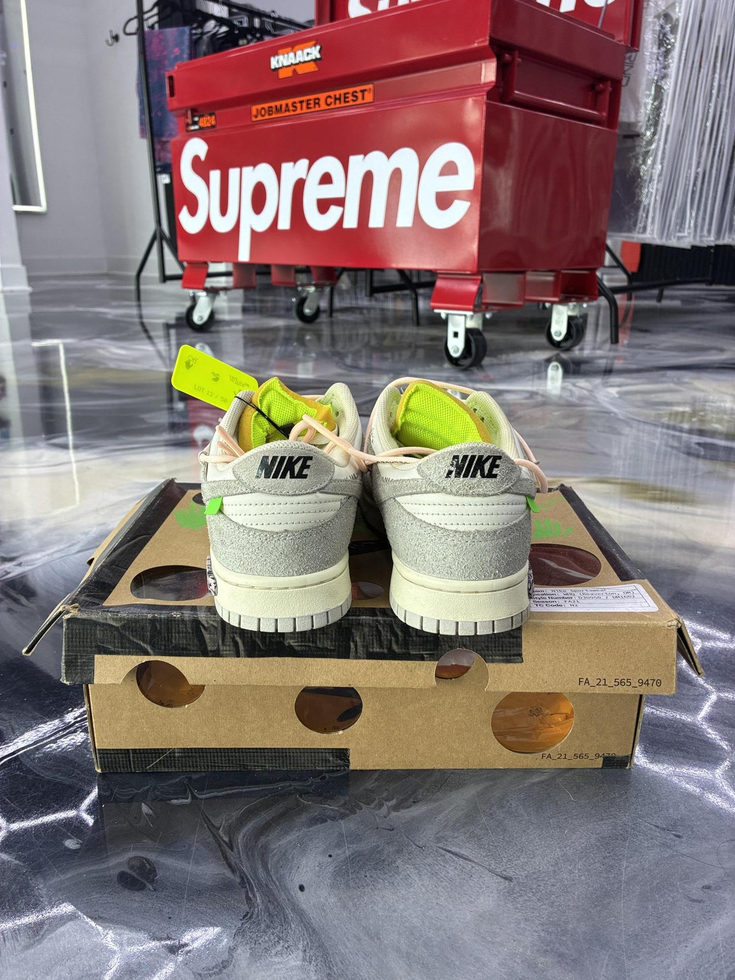 Nike Dunk Low X "Off White Lot 12" Used Size 9