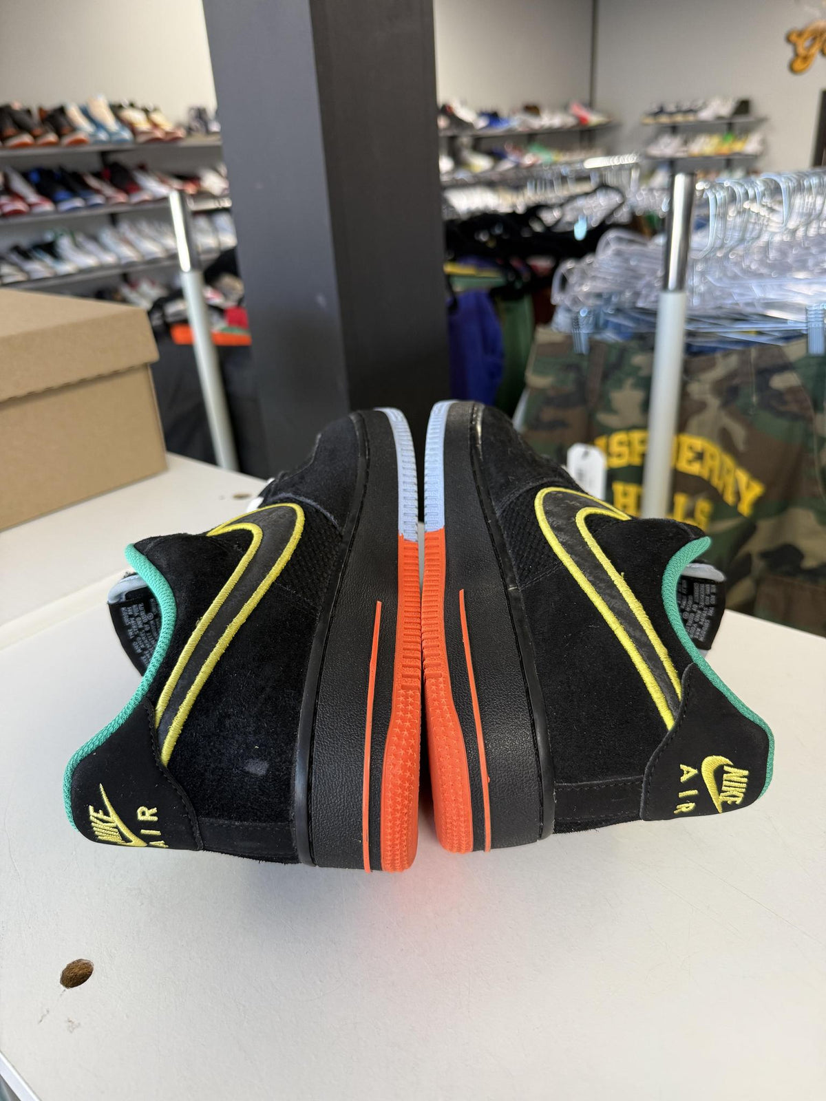 Nike Air Force 1 Black "Multi Color" Used Size 8.5