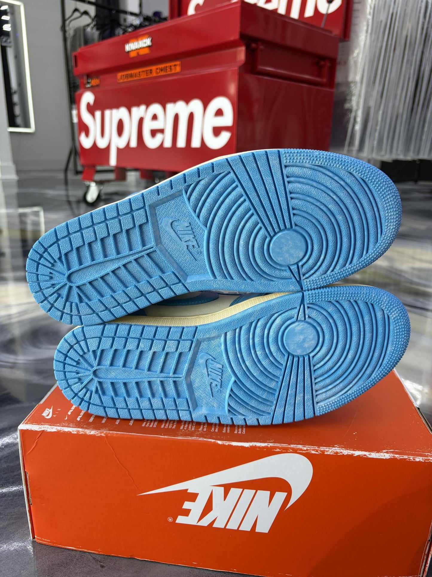 Jordan 1 UNC "Reimagined" Used Size 9