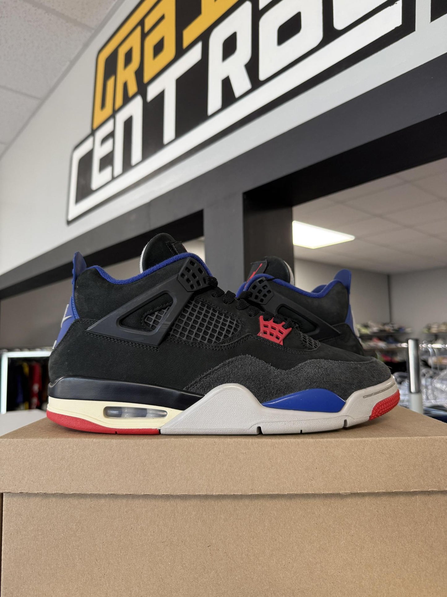 Jordan 4 "Rare Air" Used Size 11