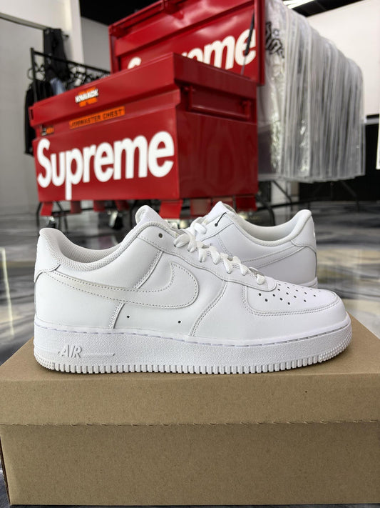 Nike Air Force 1 "White" Used Size 11