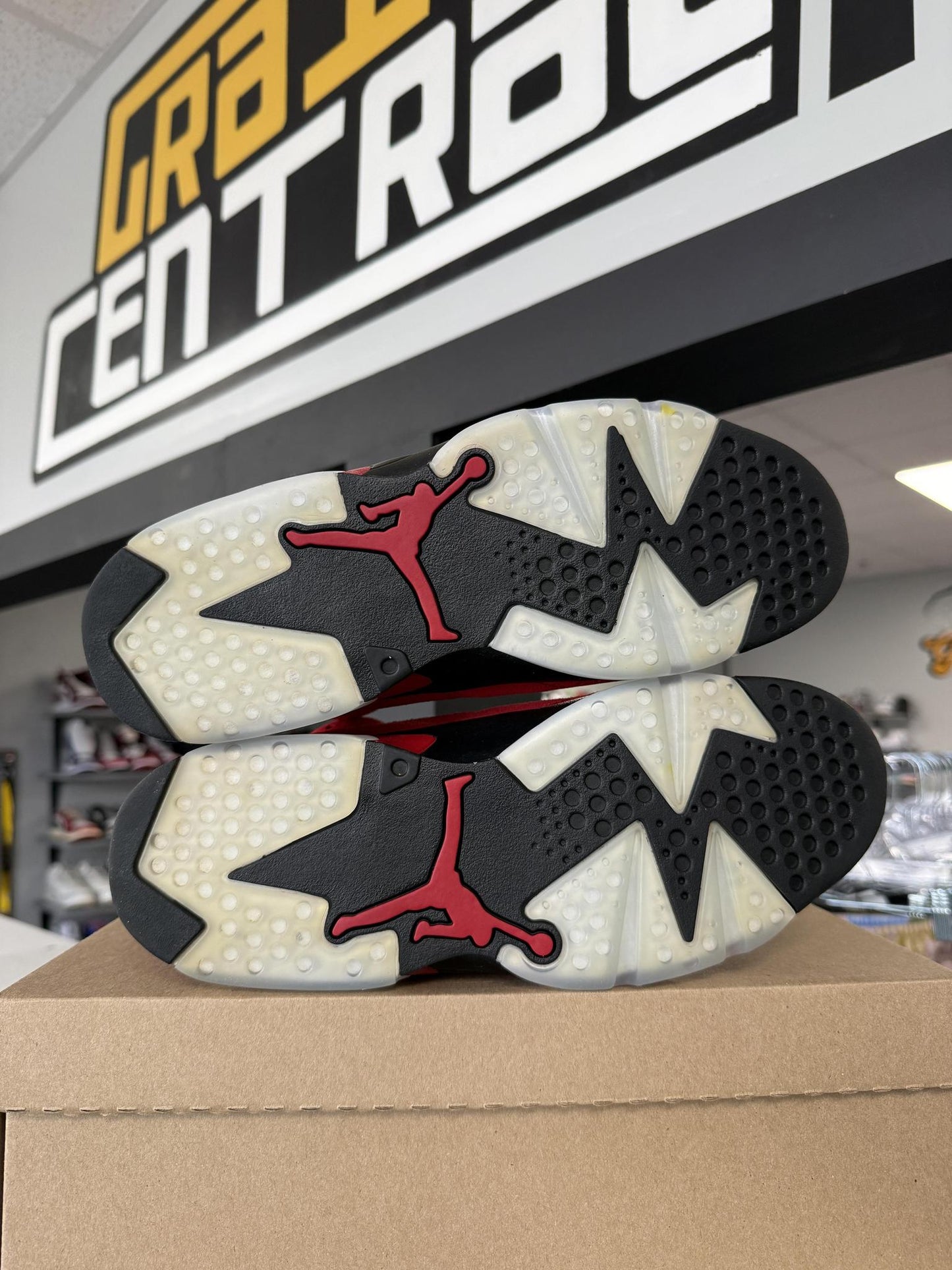 Jordan 6 "Toro" Used Size 9.5