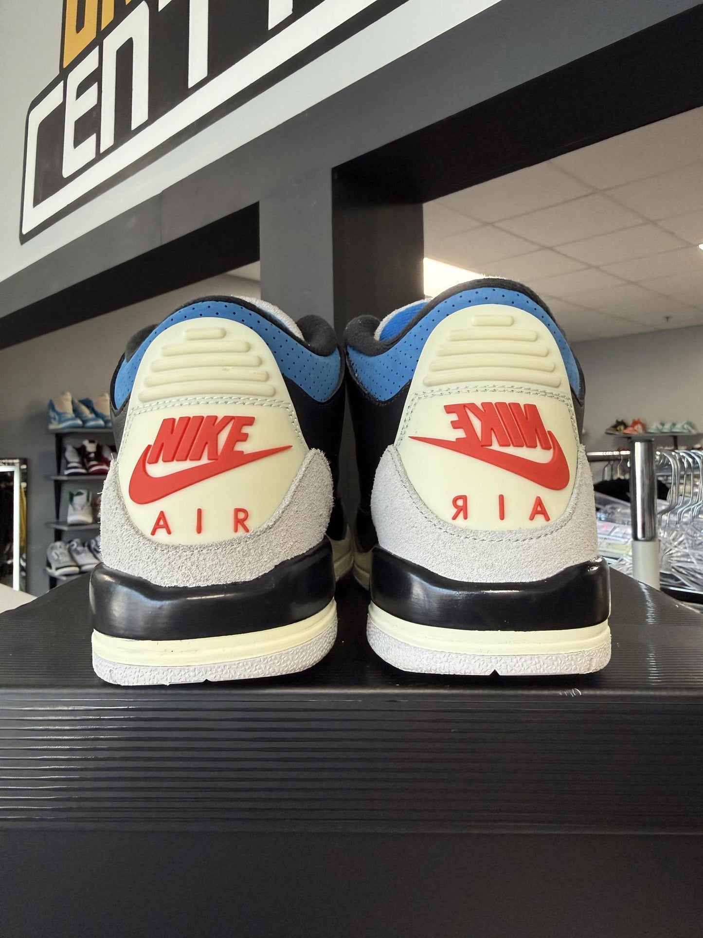 Jordan 3 Rare Air Used Size 6Y/7.5W