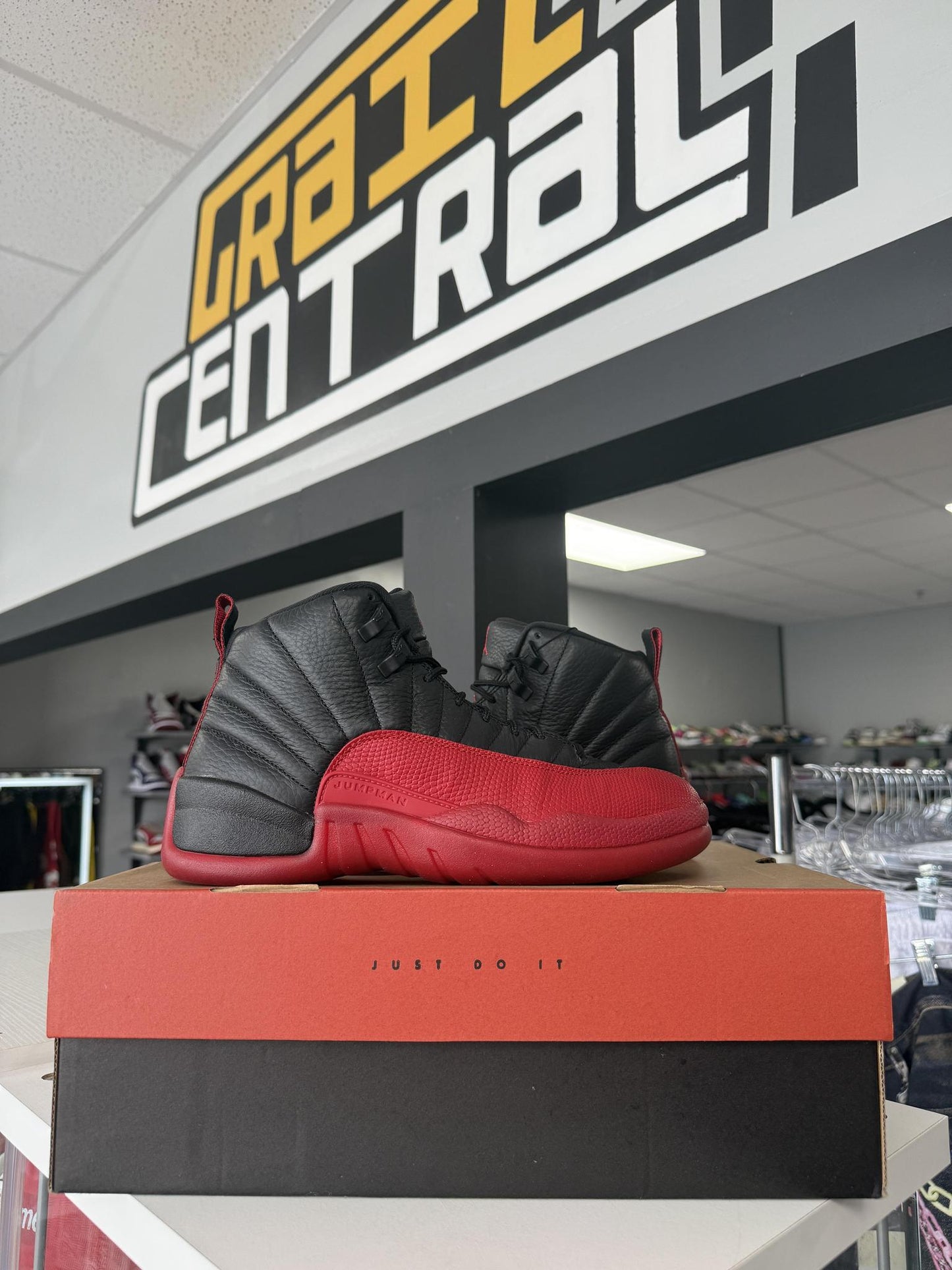 Jordan 12 "Flu Game" Used Size 9
