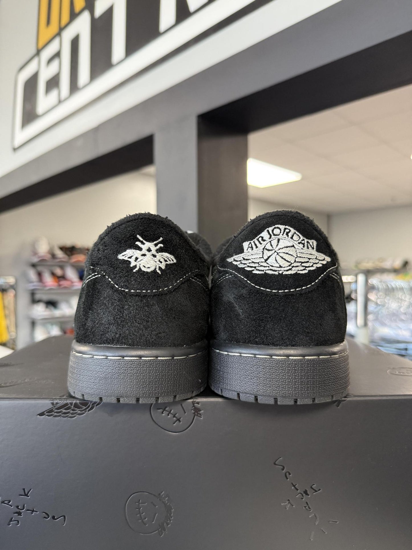 Jordan 1 Low Travis Scott "Phantom" Used Size 13