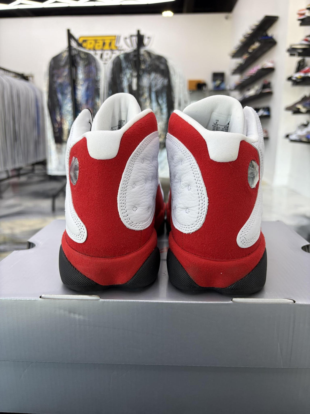 Jordan 13 "Cherry" Used Size 9