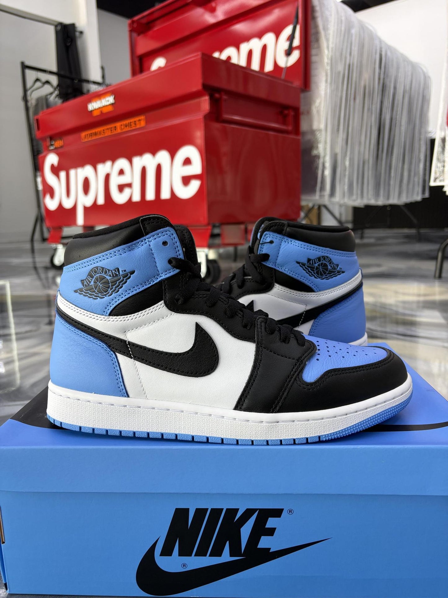 Jordan 1 High "UNC" Used Size 9