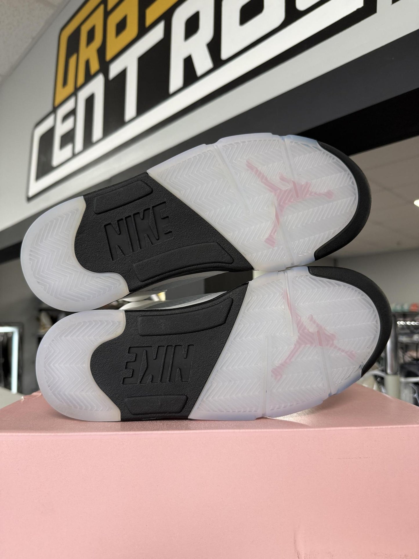 Jordan 5 "Soft Pink" Used Size 7.5