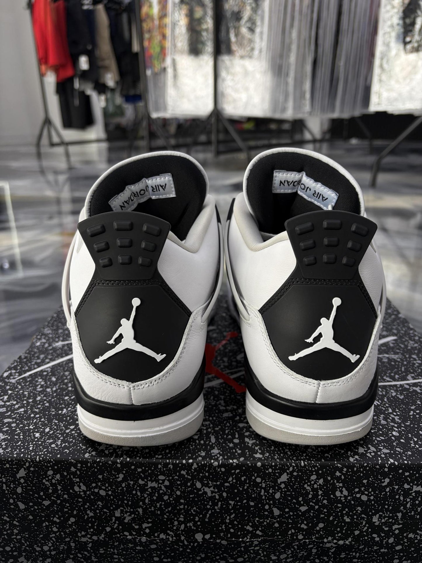 Jordan 4 "Military Black" Used Size 10.5