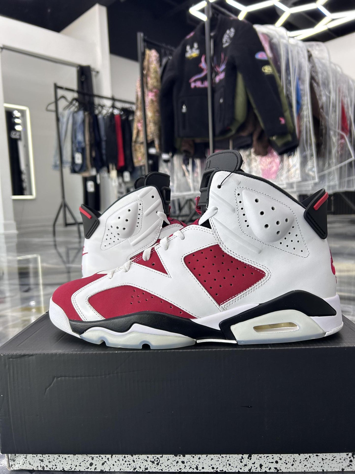 Jordan 6 "Carmine" Used Size 12