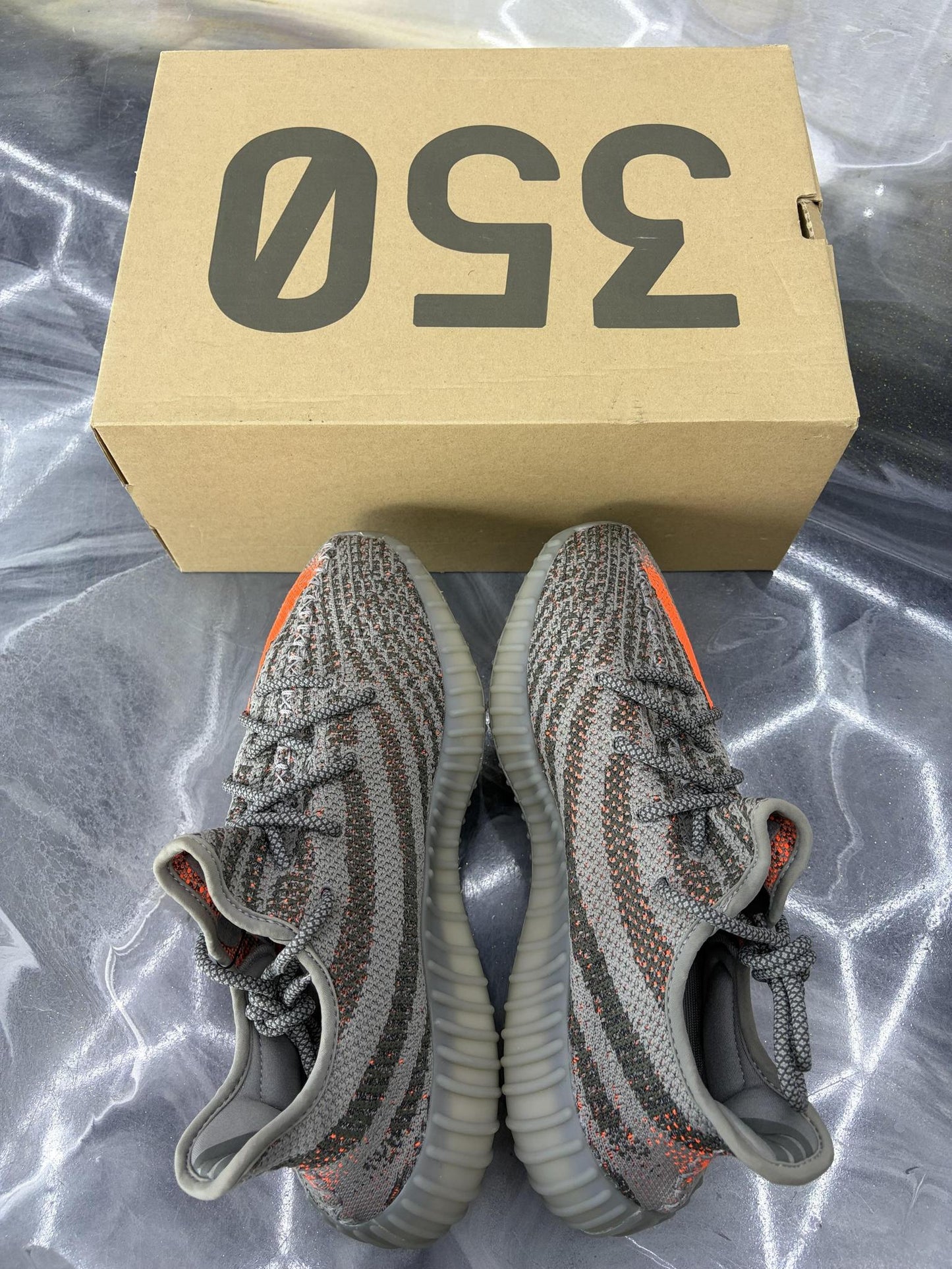 Yeezy 350 "Beluga" Used Size 10