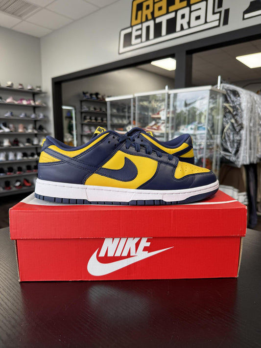 Nike Dunk Low "Michigan" Used Size 12