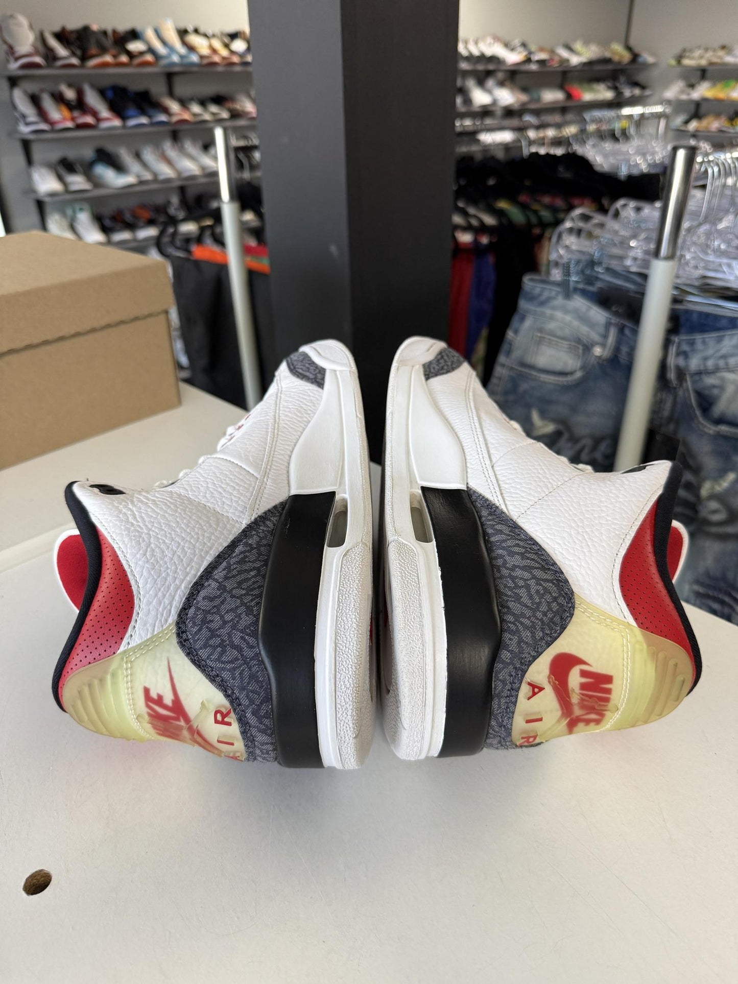 Jordan 3 "Denim Fire Red" Used Size 11