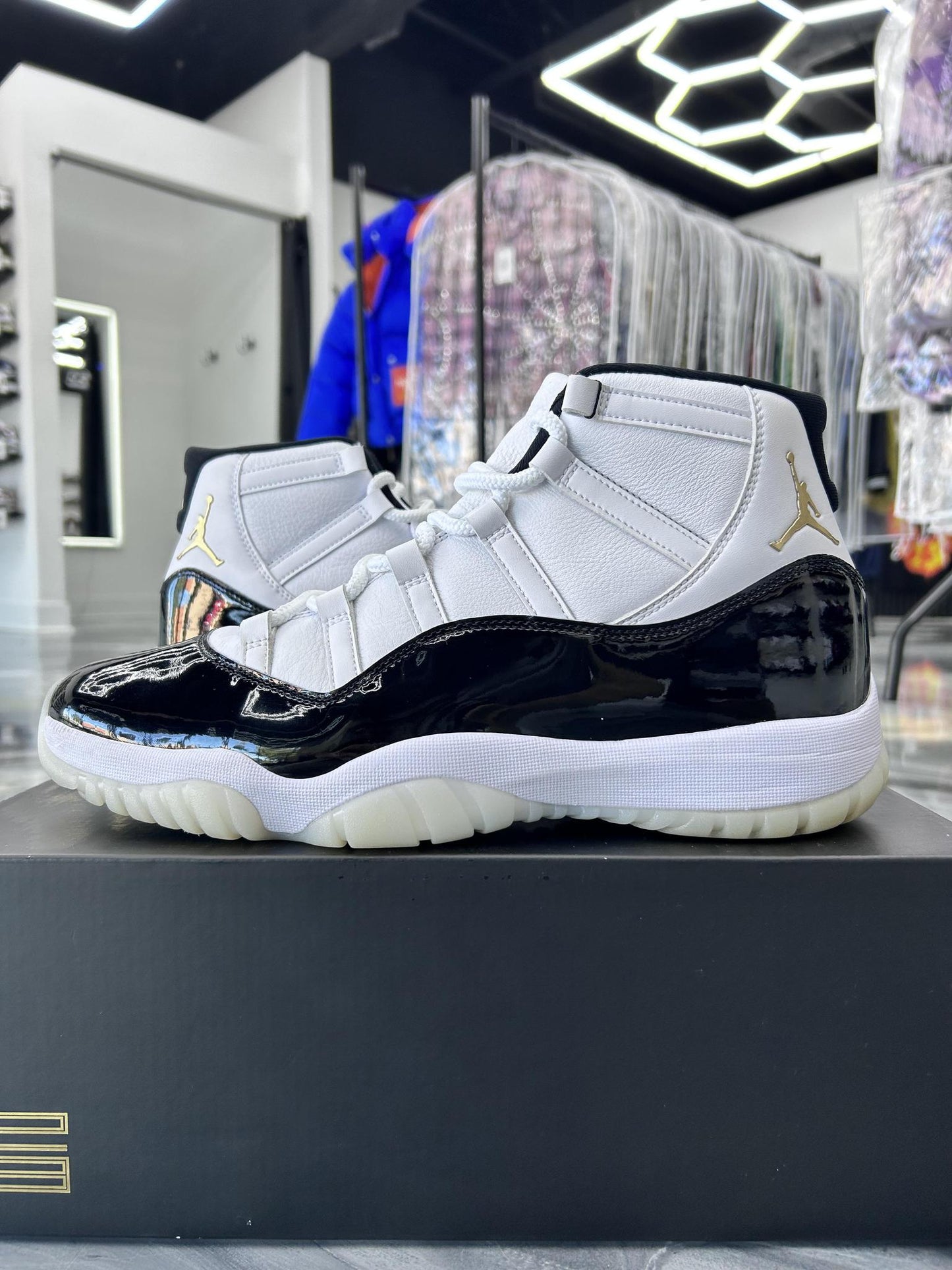 Jordan 11 DMP "Gratitude" Used Size 13