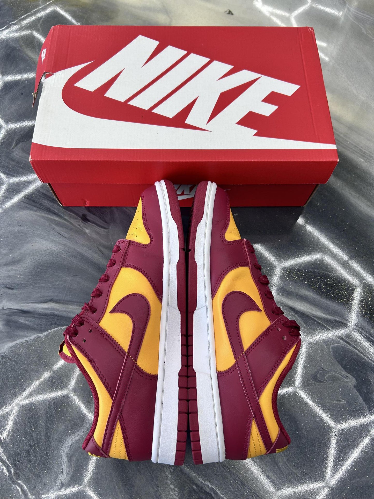 Nike Dunk Low "Midas Gold" Used Size 9