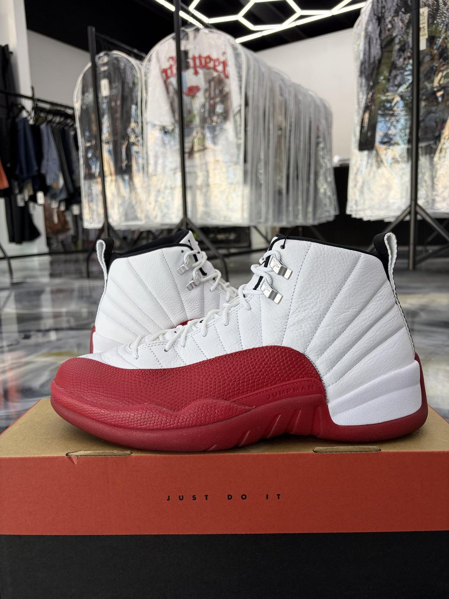 Jordan 12 "Cherry" Used Size 12