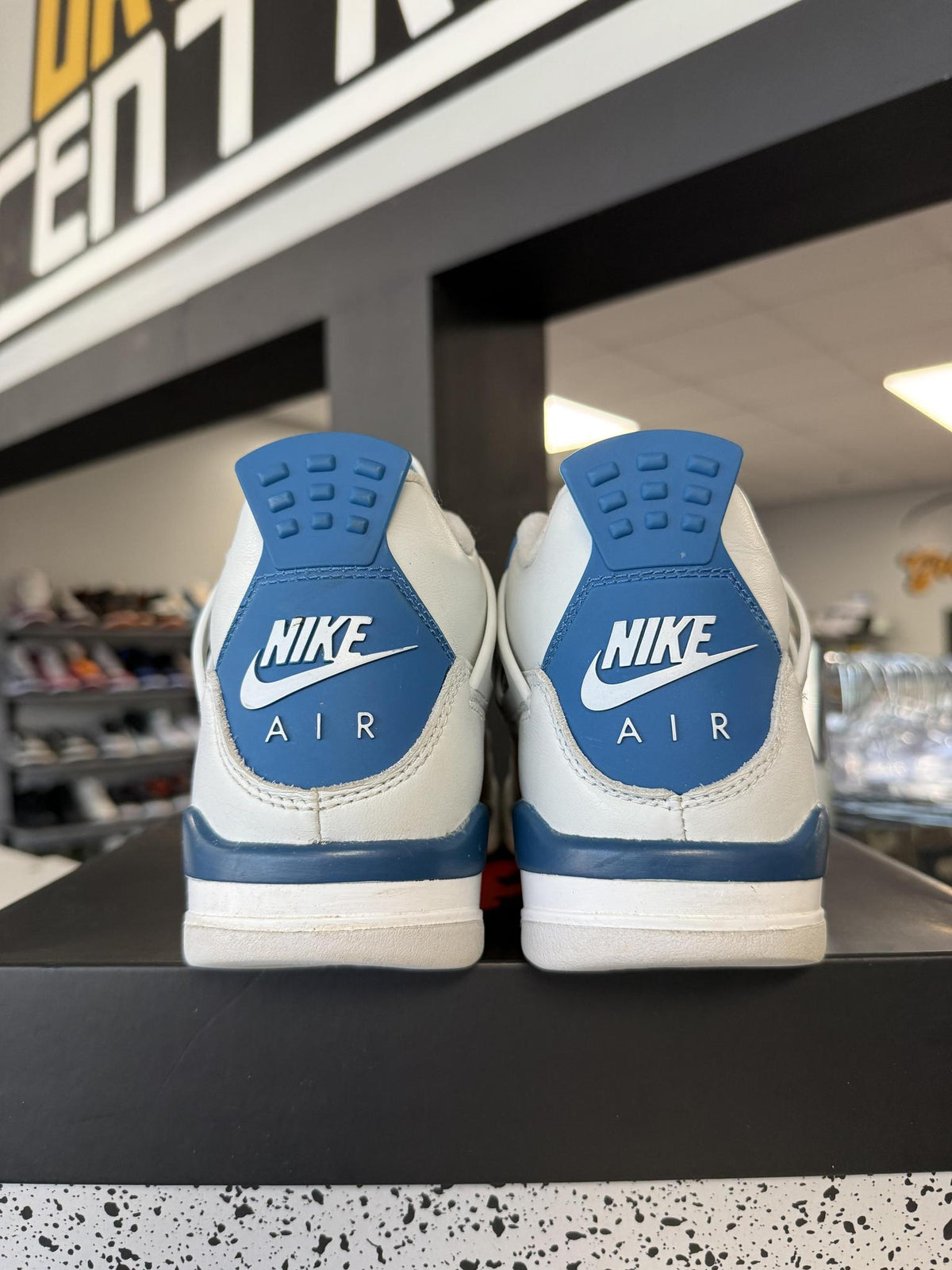 Jordan 4 "Military Blue" Used Size 5Y/6.5W