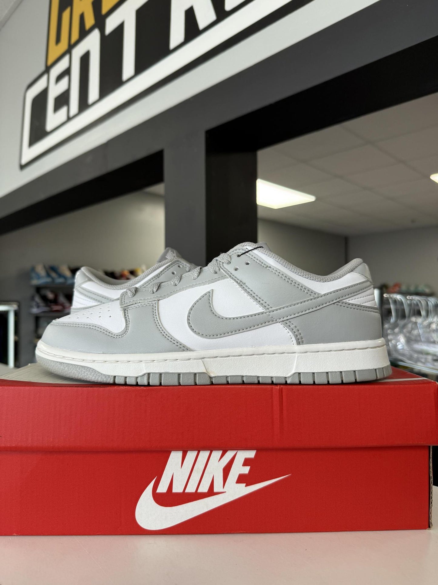 Nike Dunk Low "Grey Fog" Used Size 9